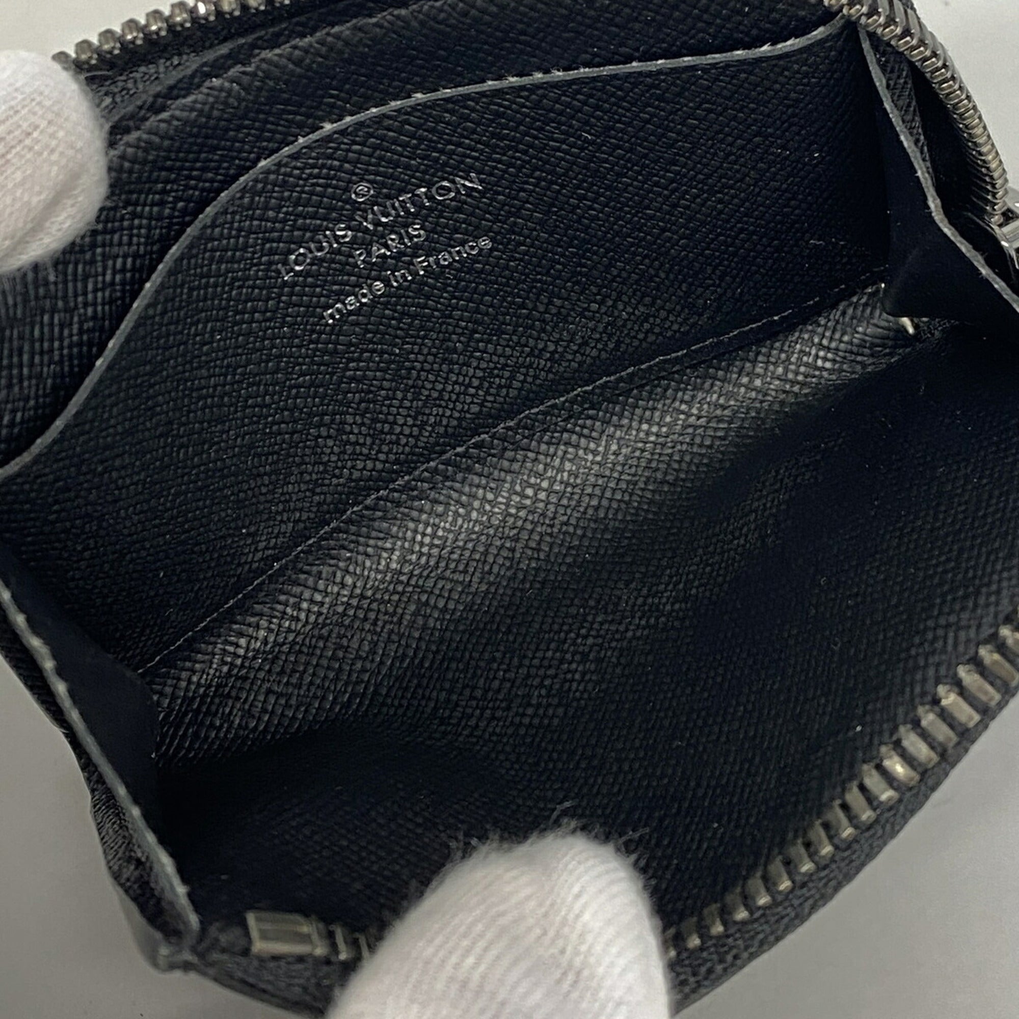Louis Vuitton Black Coin Purse/Coin Case (Pre-Owned)