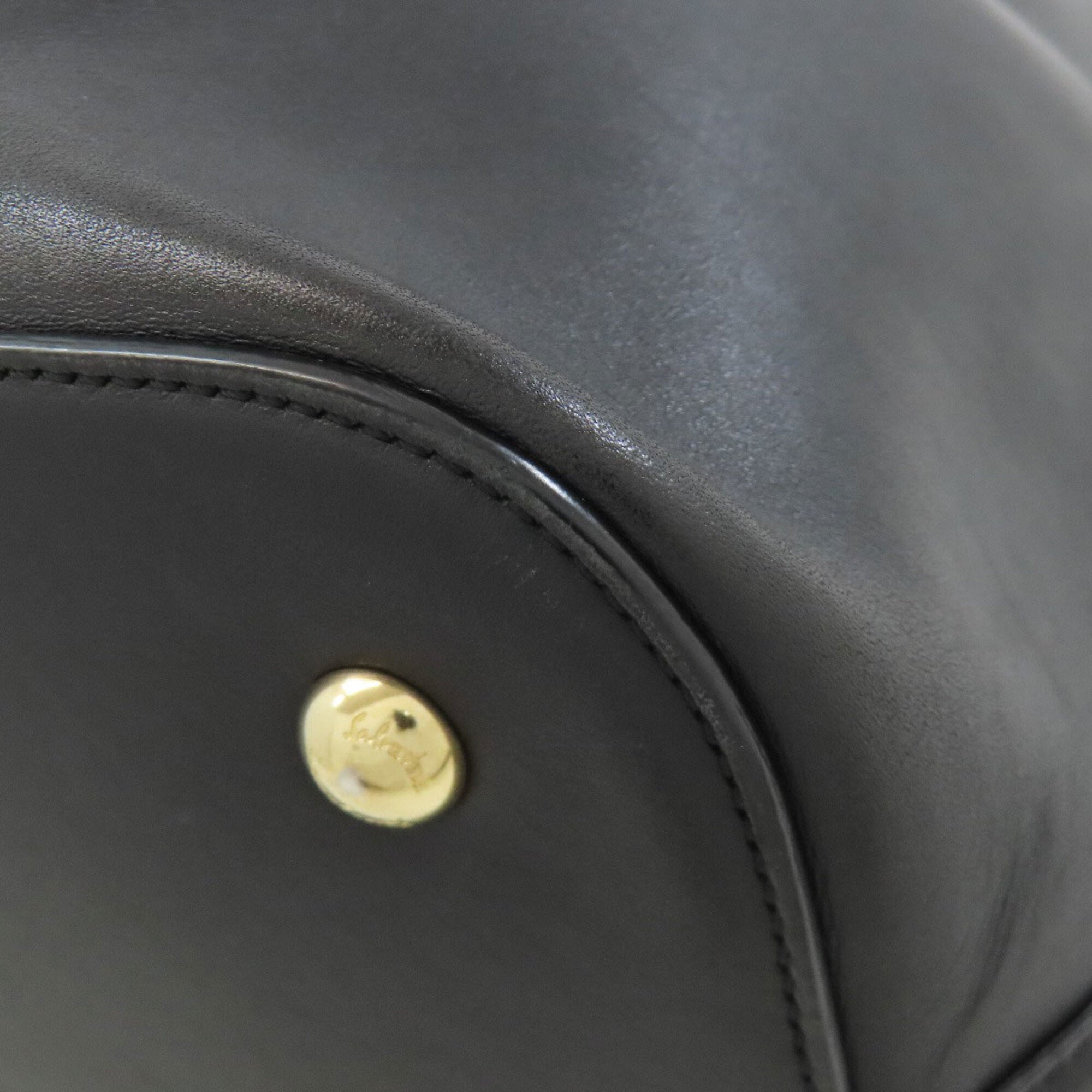 Salvatore Ferragamo Black Leather Pouch Shoulder Bag (Pre-Owned)