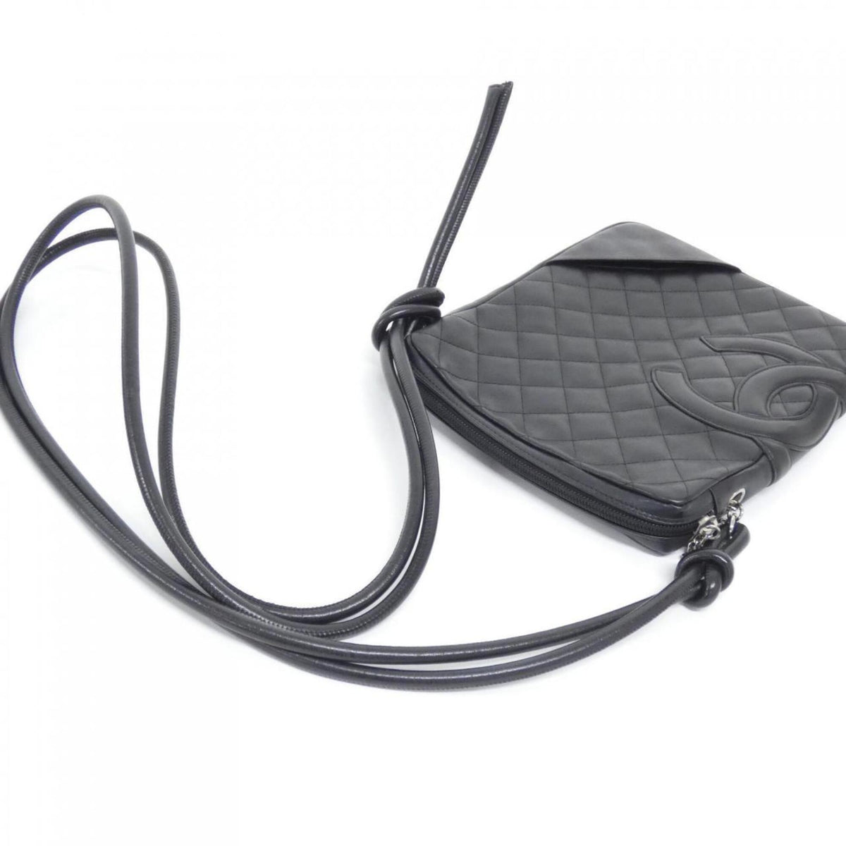 Chanel Black Leather Shoulder Bag (Pre-Owned)