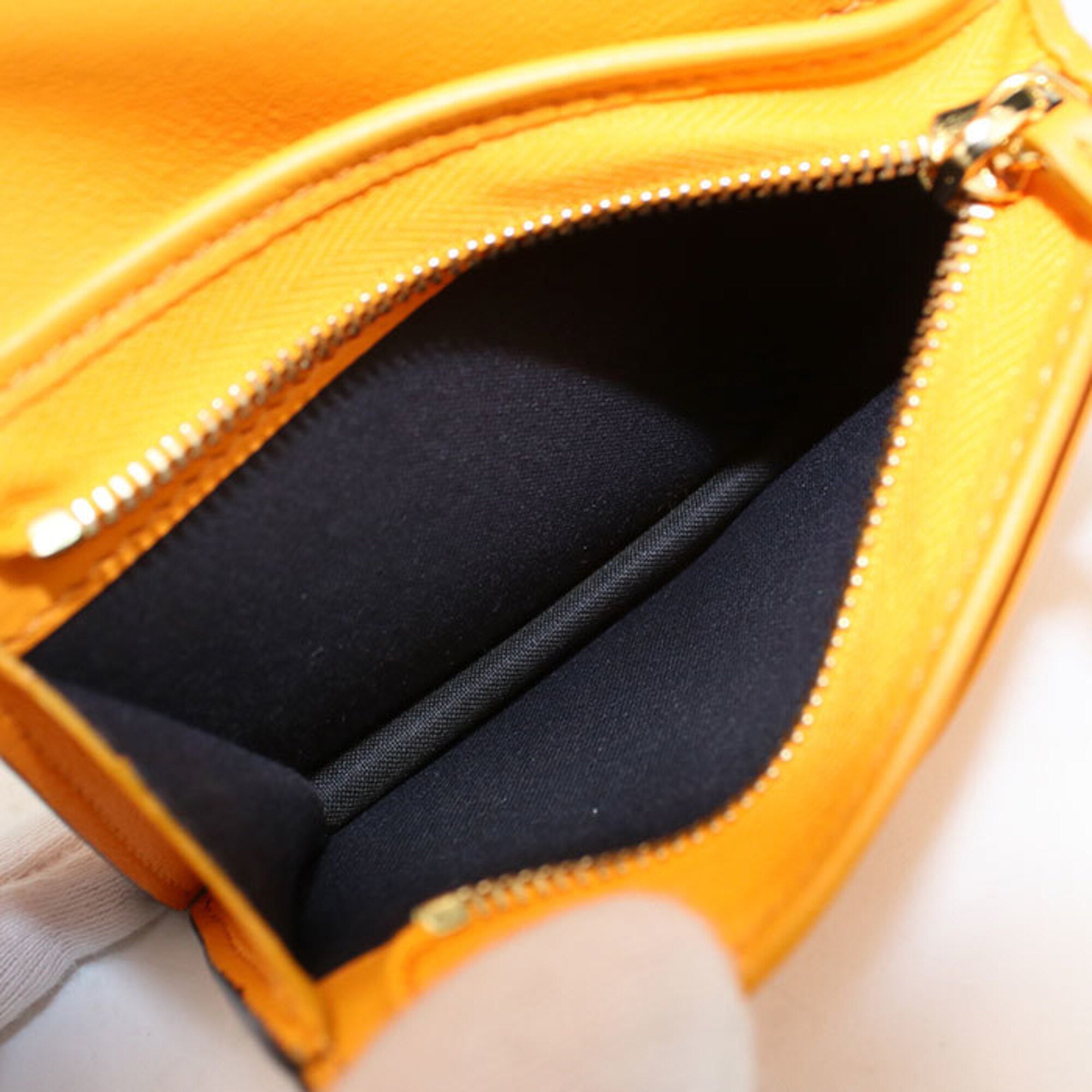 Fendi Orange Leather Wallet (Bi-Fold) (Pre-Owned)