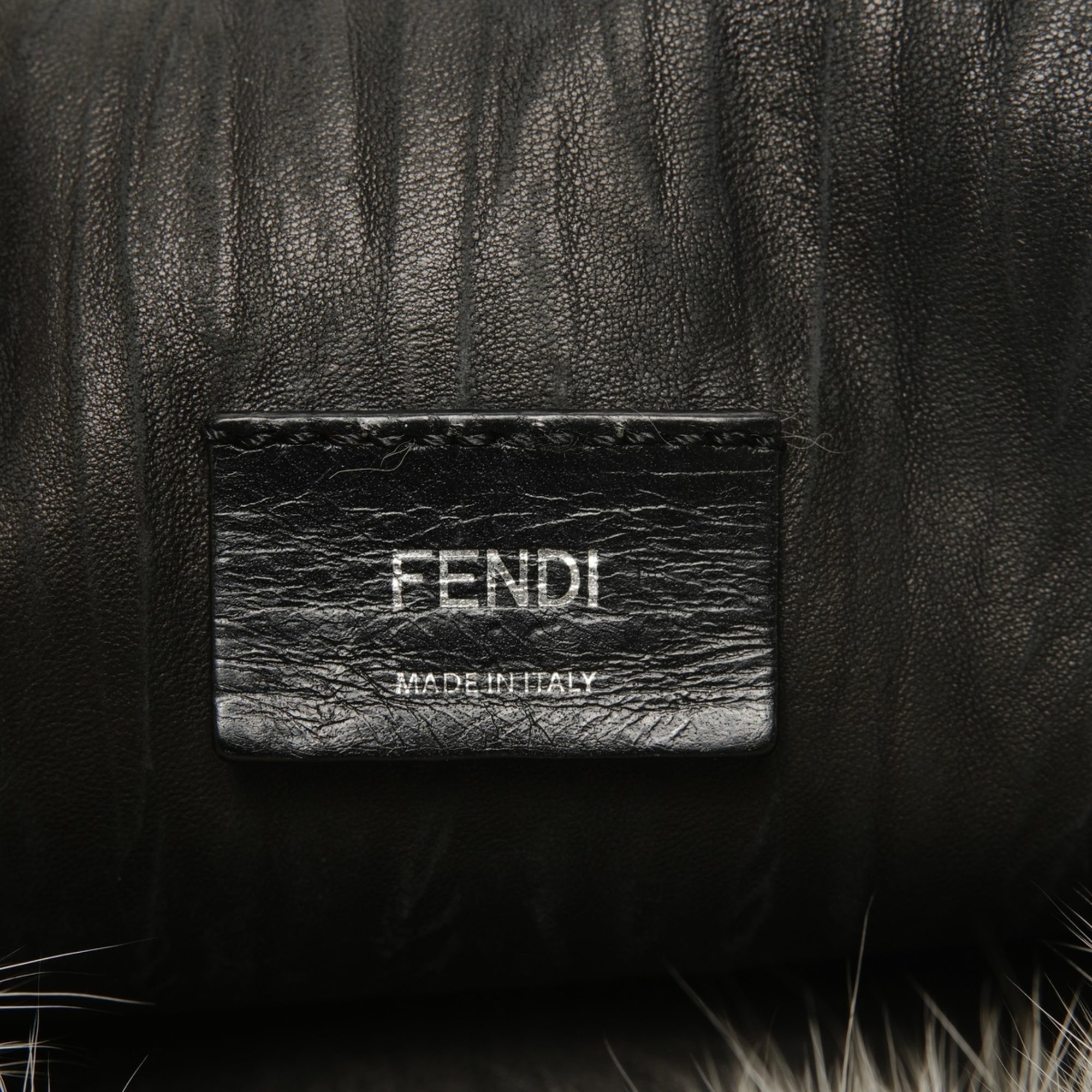 Fendi Ivory Fur Shoulder Bag (Pre-Owned)