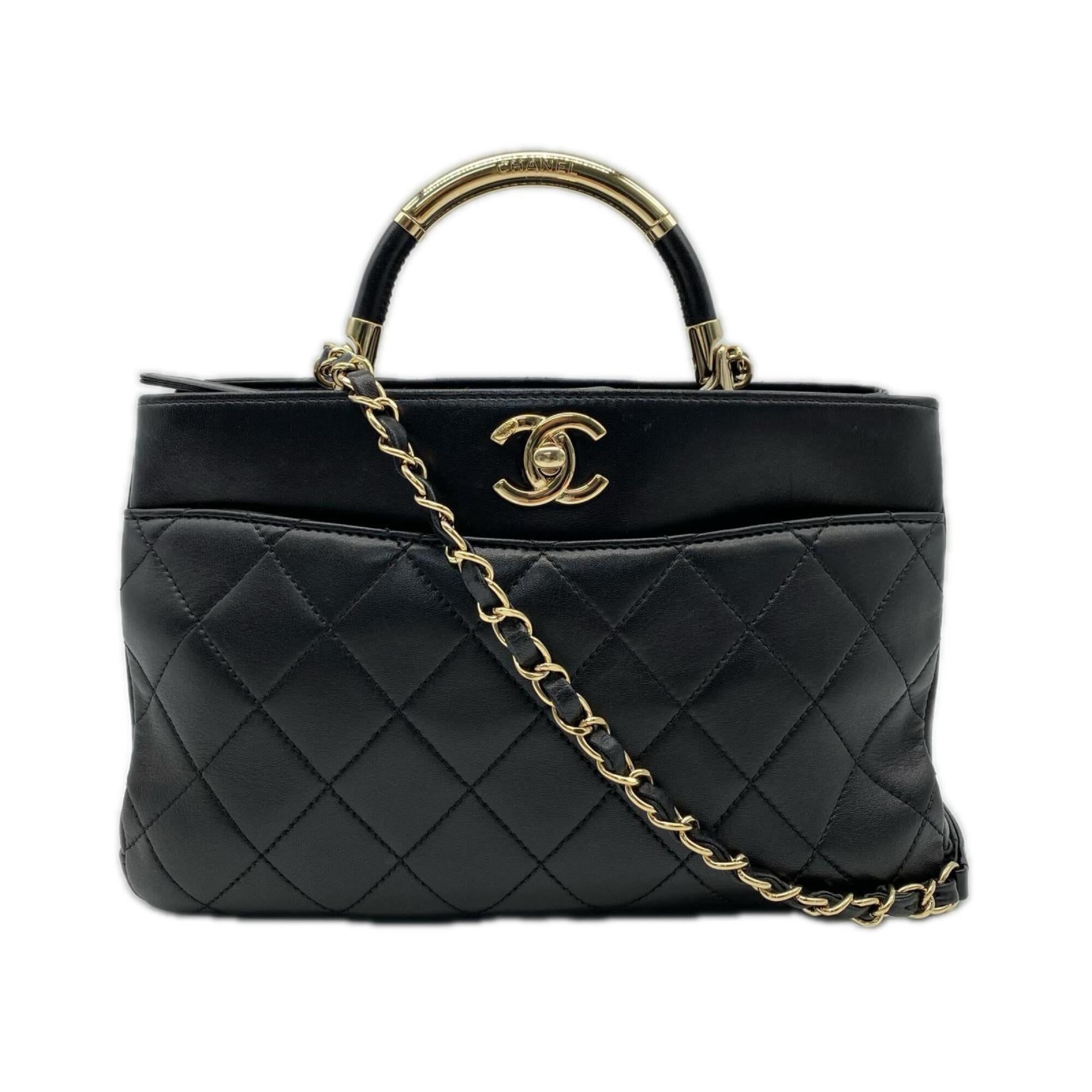 Chanel Matelasse Black Leather Handbag (Pre-Owned)