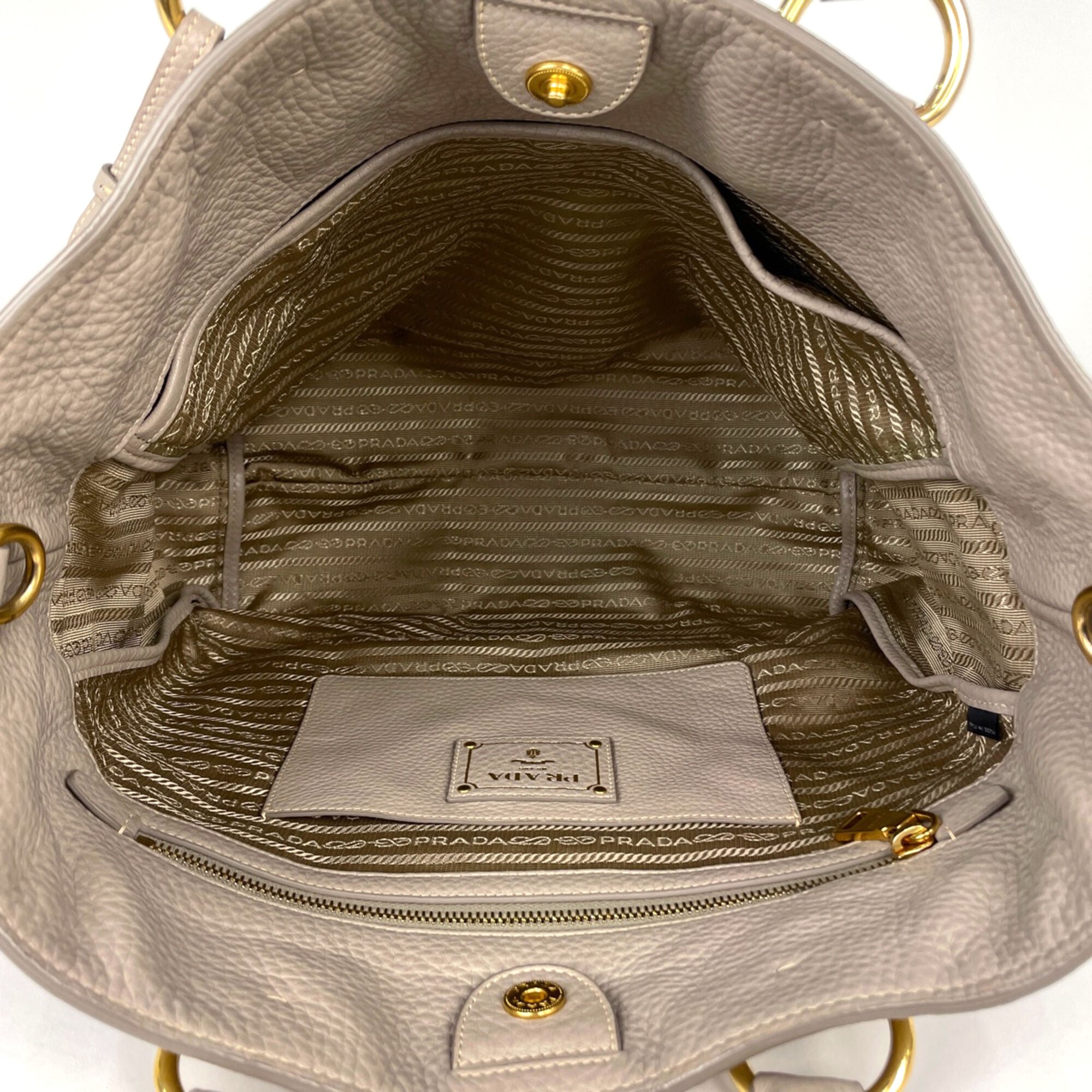 Prada Beige Leather Handbag (Pre-Owned)