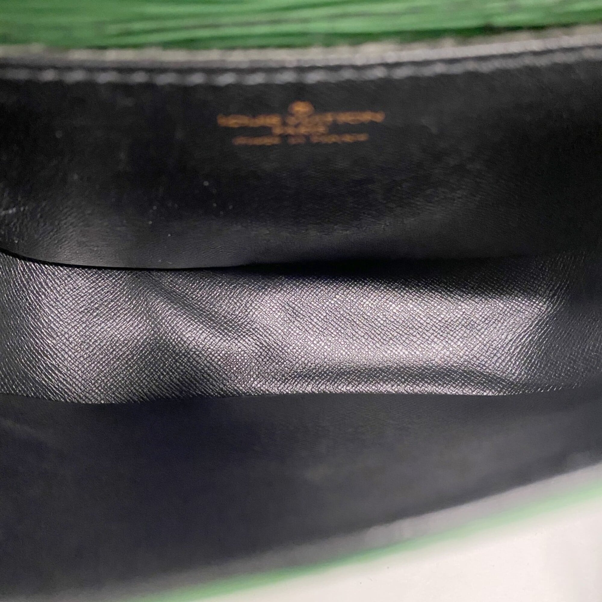Louis Vuitton Borneo Green Shoulder Bag (Pre-Owned)
