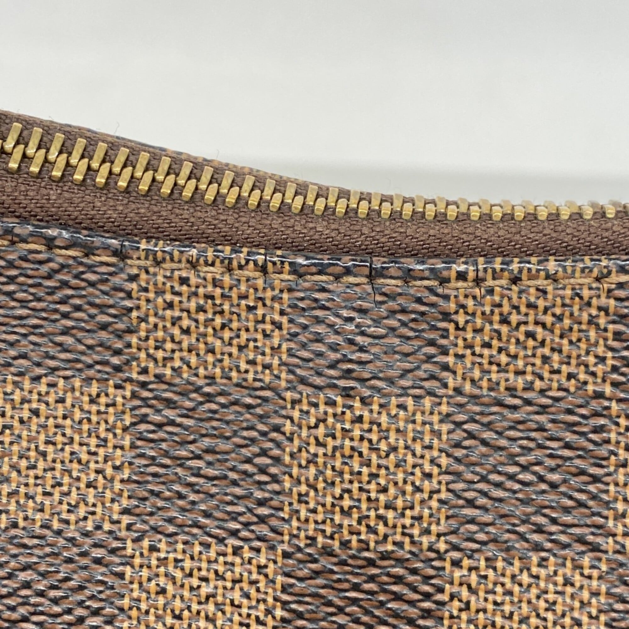 Louis Vuitton Ebene Shoulder Bag (Pre-Owned)