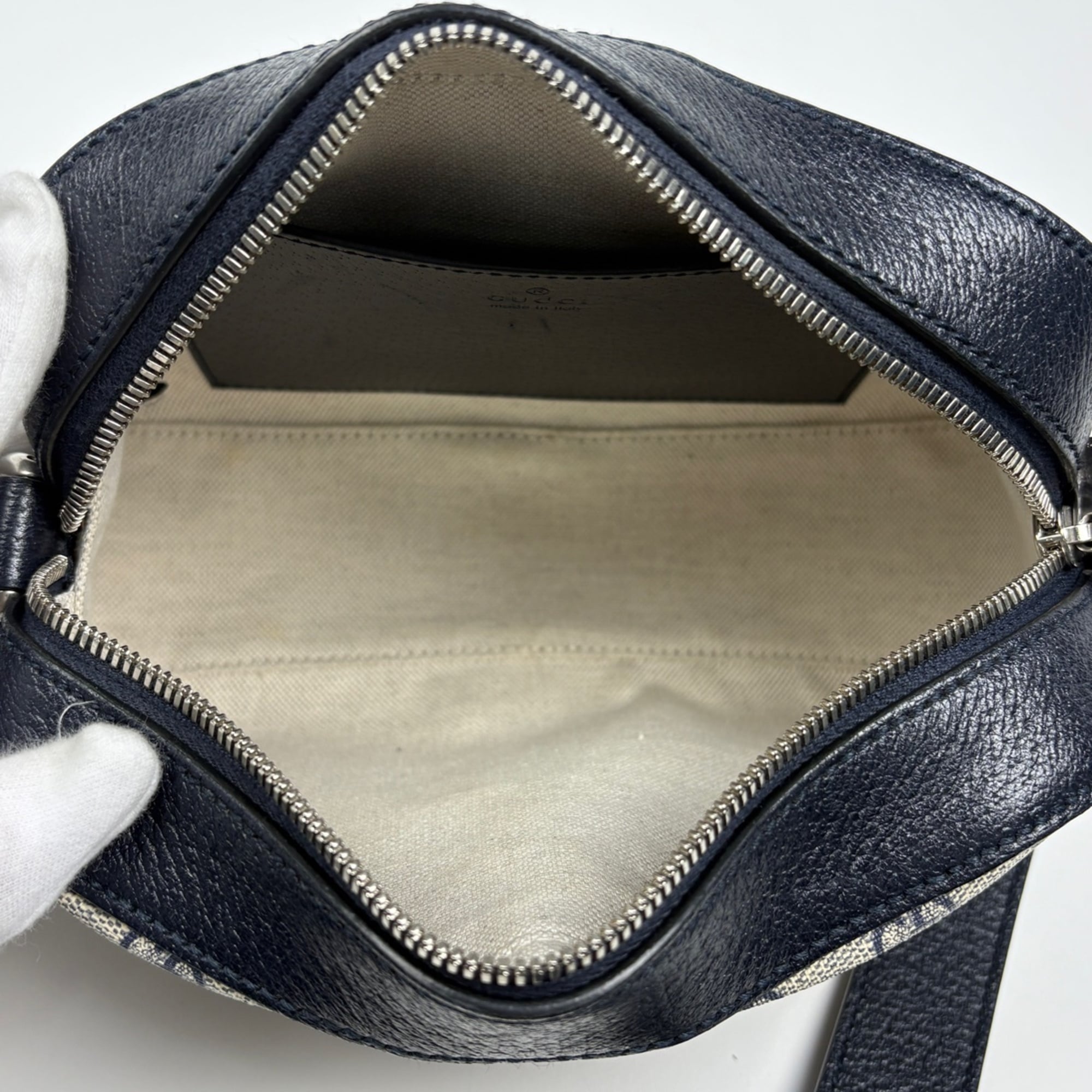 Gucci Sherry Line Navy Gg Supreme Leather Shoulder Bag (Pre-Owned)