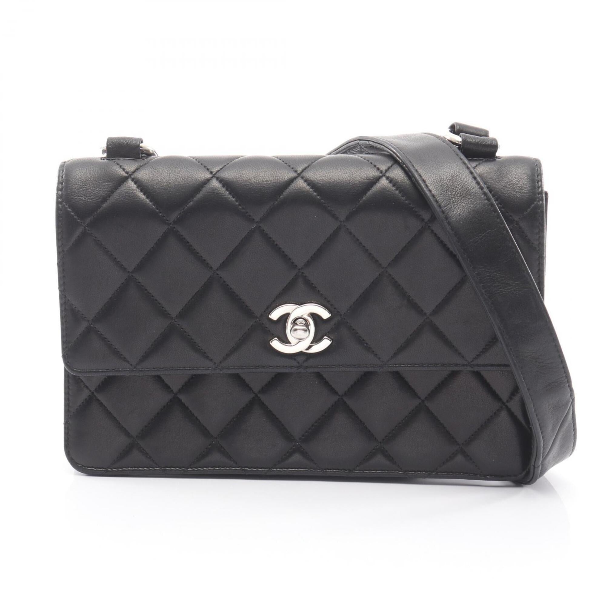 Chanel Black Leather Handbag Shoulder Bag (Pre-Owned)