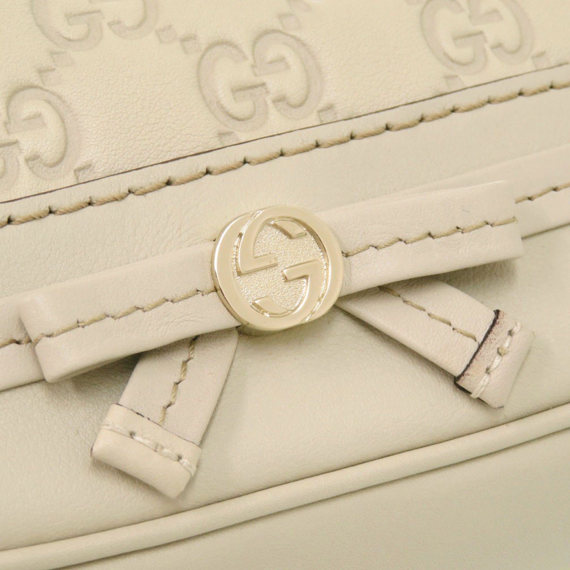 Gucci White Leather Shoulder Bag (Pre-Owned)