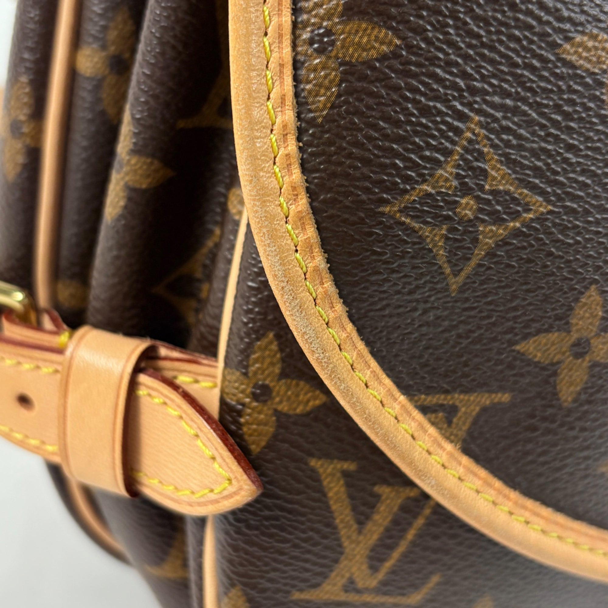 Louis Vuitton Brown Monogram Shoulder Bag (Pre-Owned)