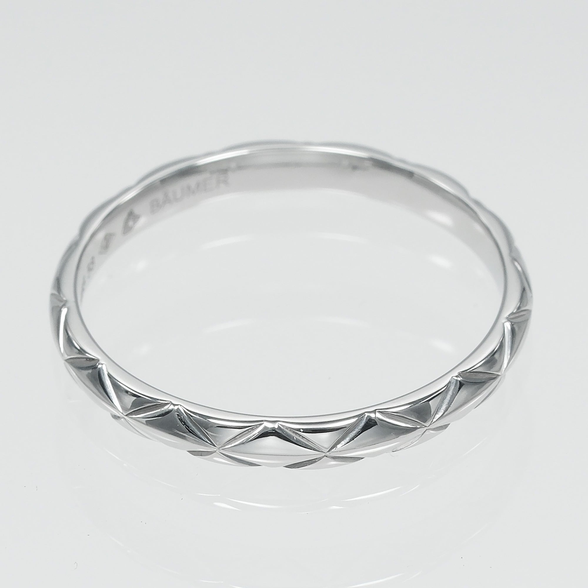 Chanel Matelasse Platinum 950 Band Ring (Pre-Owned)