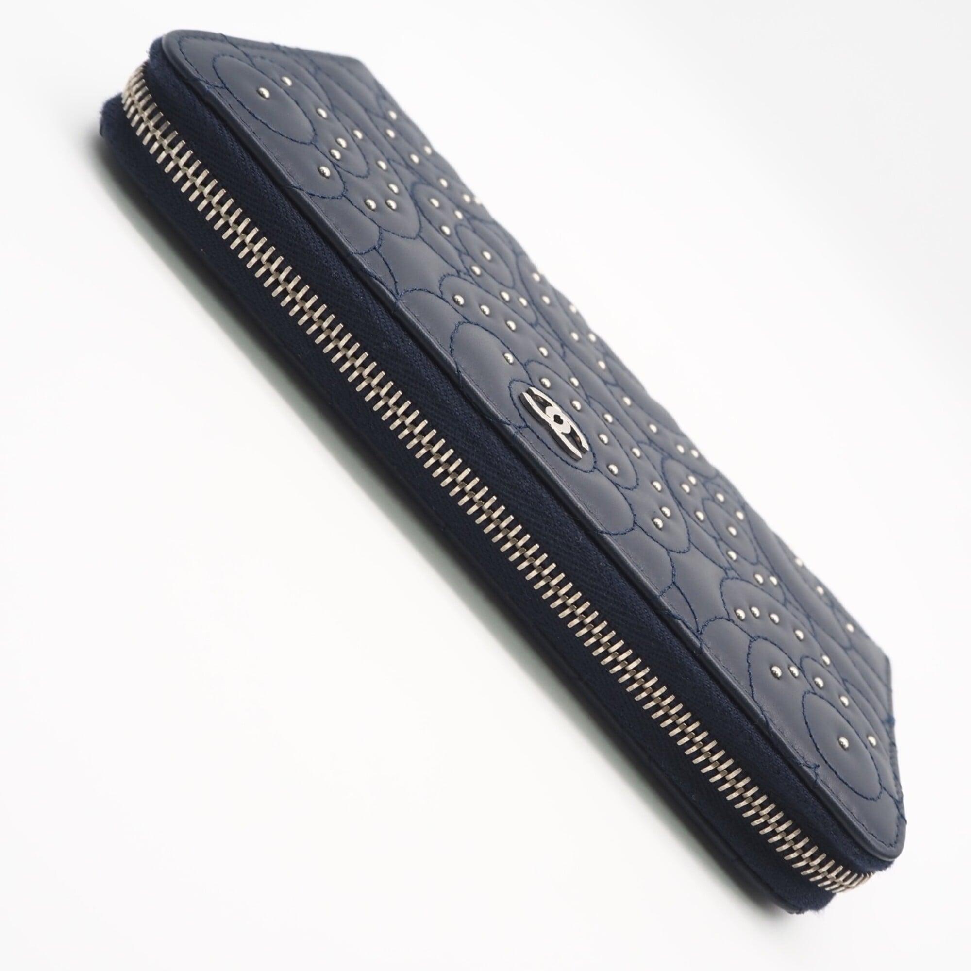 Chanel Camellia Navy Leather Long Wallet (Bi-Fold) (Pre-Owned)