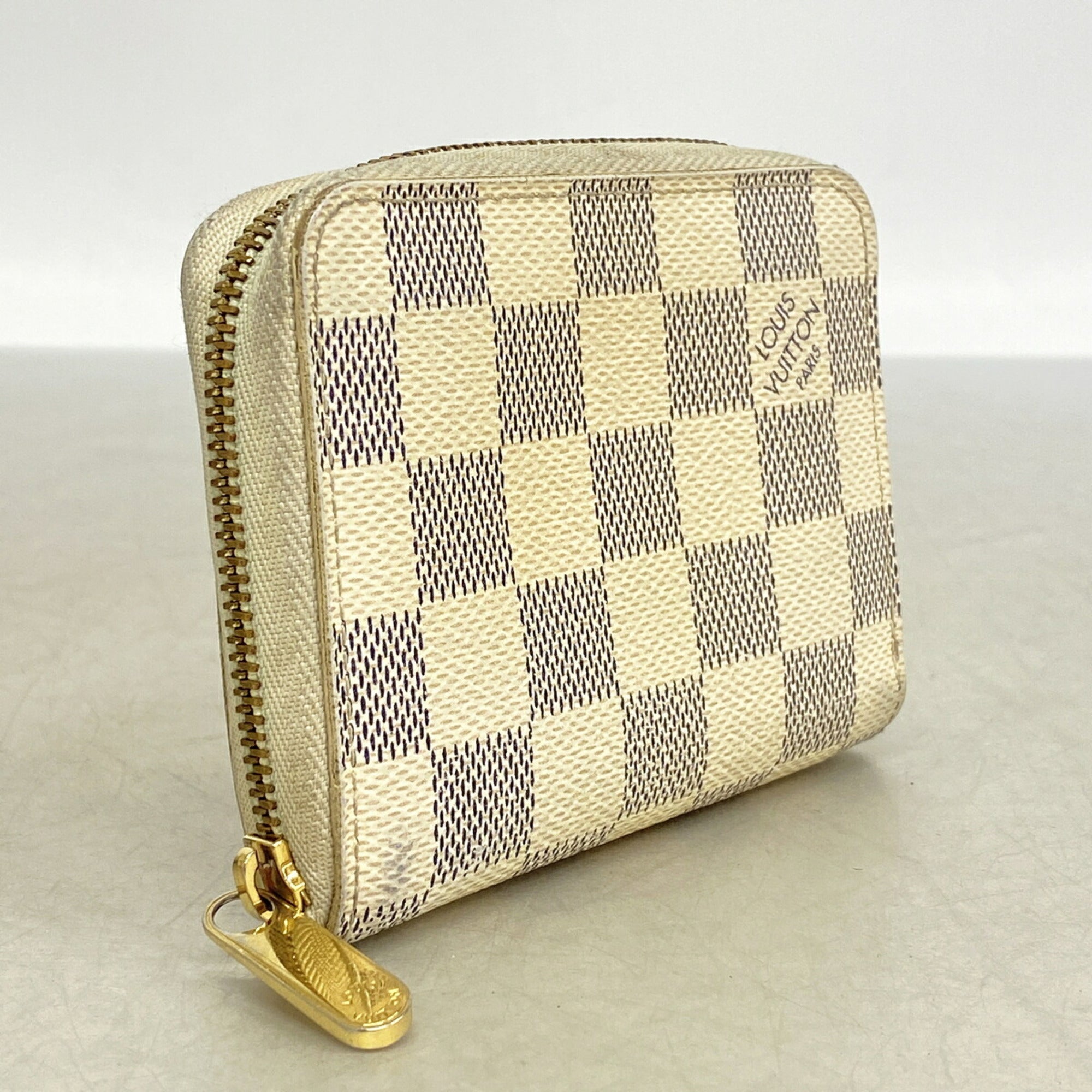 Louis Vuitton White Coin Purse/Coin Case (Pre-Owned)