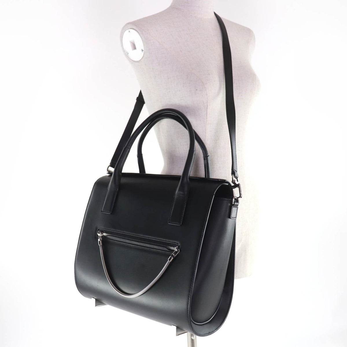 Alexander Wang Black Leather Handbag Shoulder Bag (Pre-Owned)