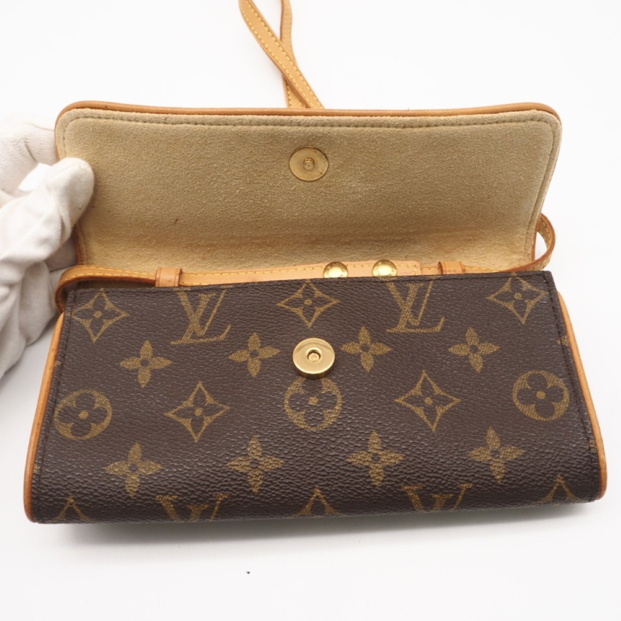 Louis Vuitton Monogram Brown Coated Canvas Leather Pochette Shoulder Bag (Pre-Owned)
