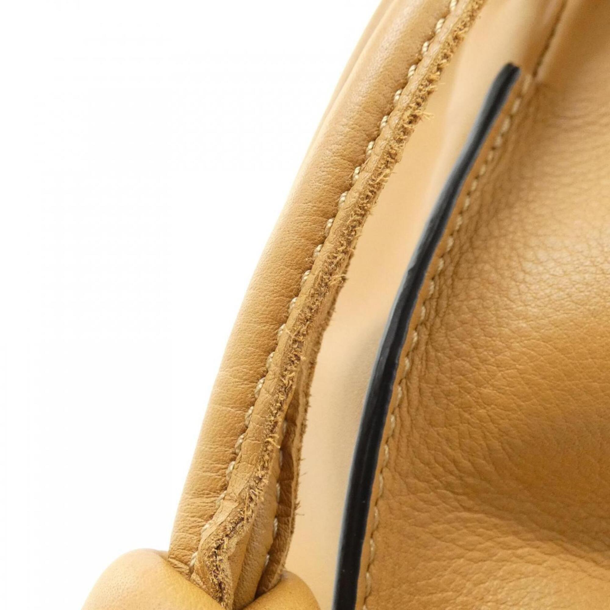 Loewe Beige Leather Handbag (Pre-Owned)