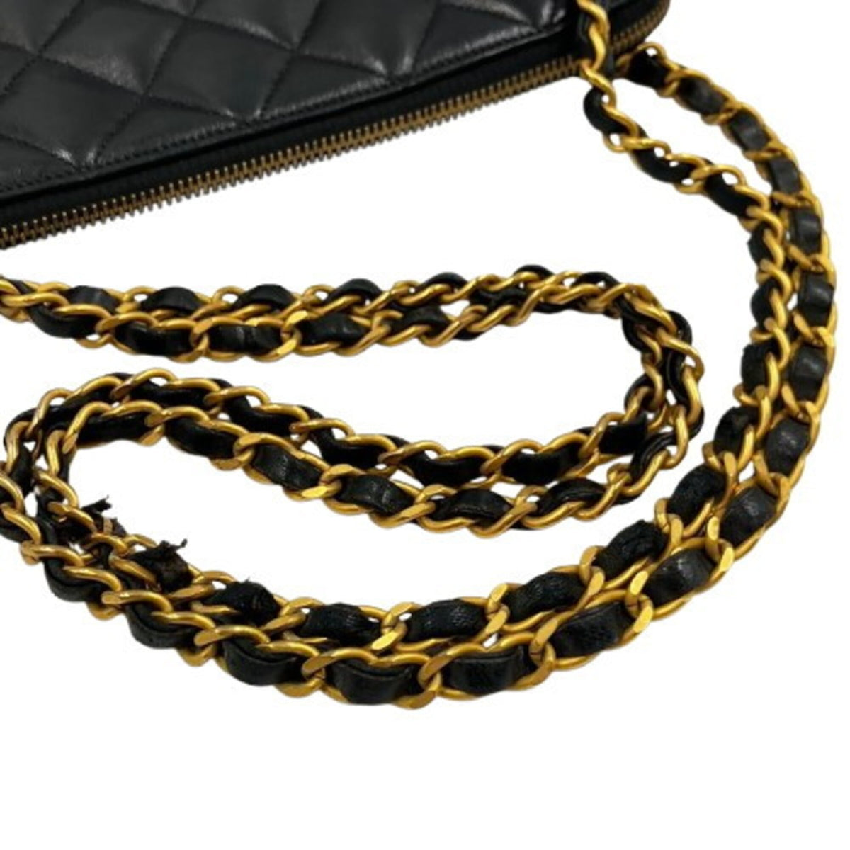 Chanel Matelasse Black Leather Shoulder Bag (Pre-Owned)