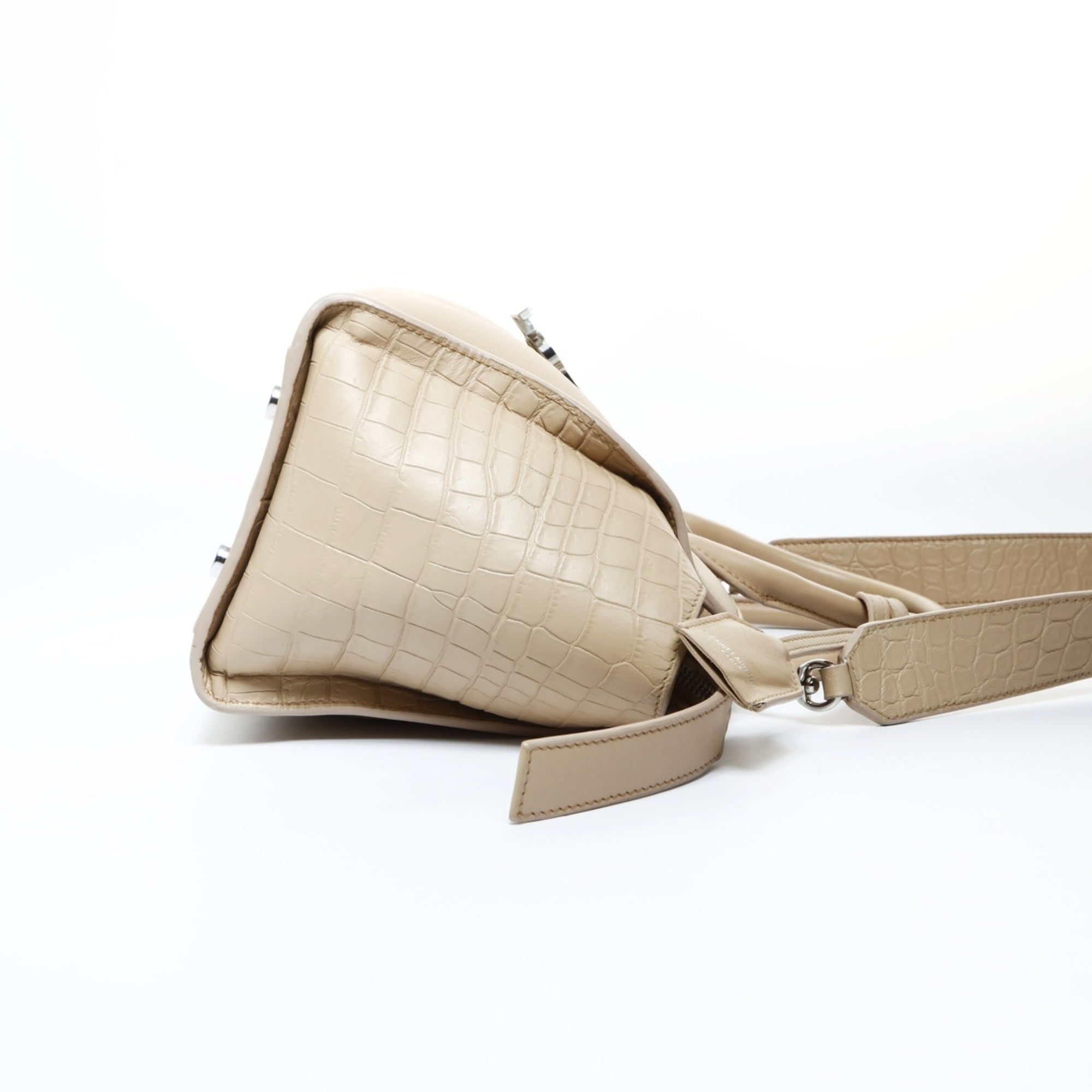 Yves Saint Laurent Beige Handbag (Pre-Owned)