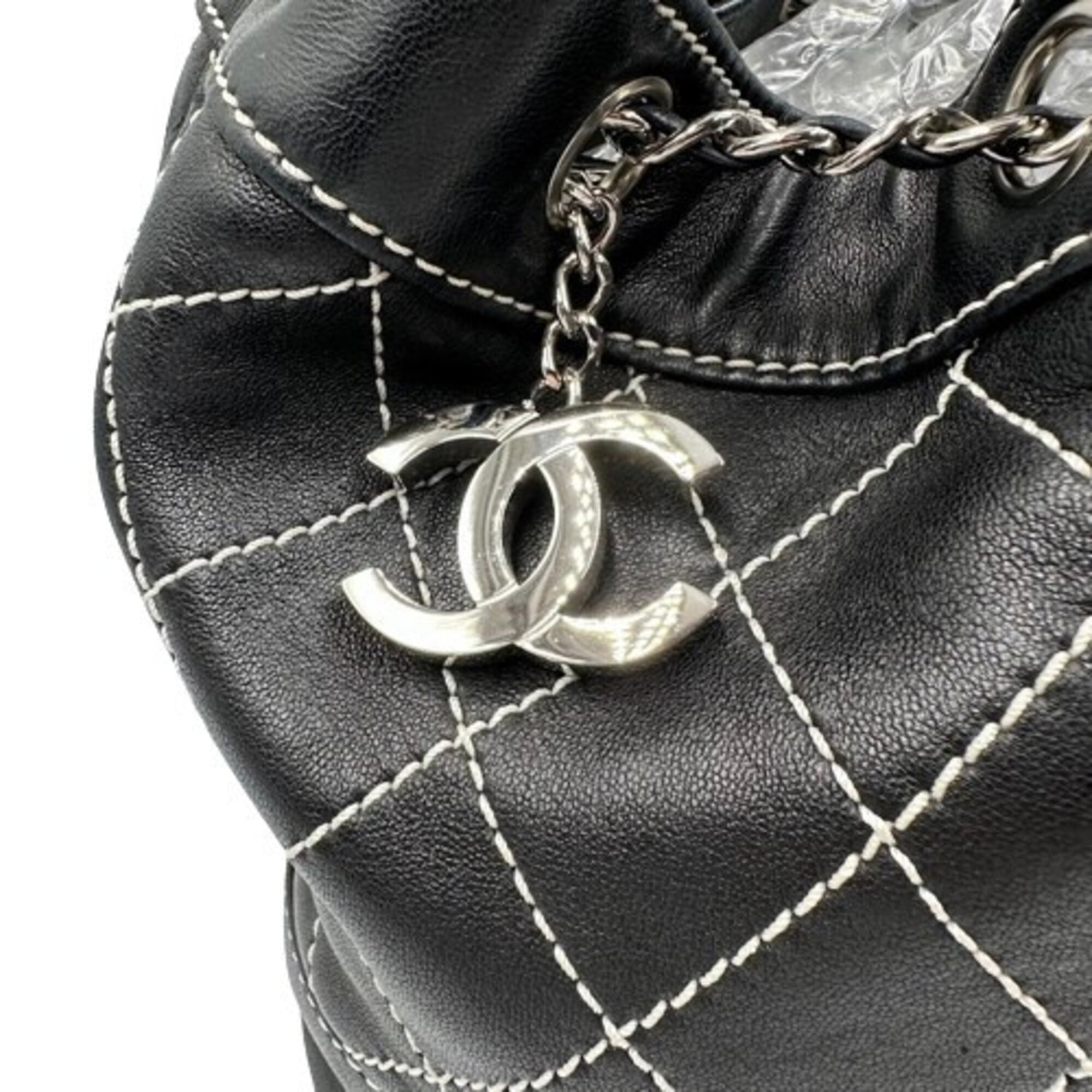 Chanel Wild Stitch Black Leather Shoulder Bag (Pre-Owned)