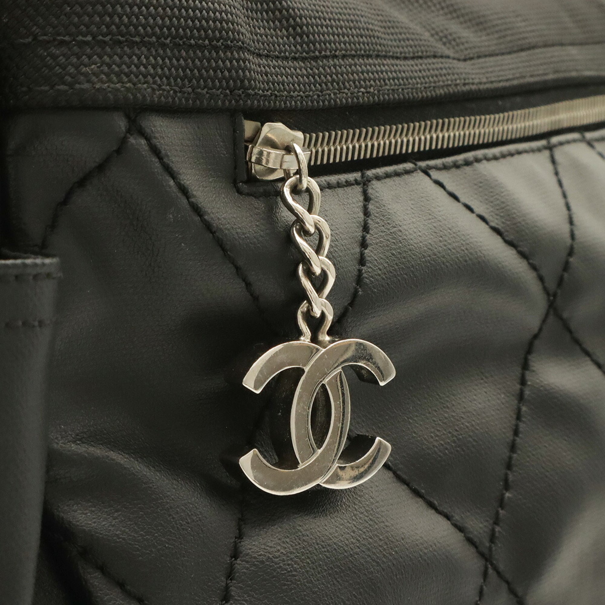Chanel Black Coated Canvas Pouch Shoulder Bag Tote Bag (Pre-Owned)