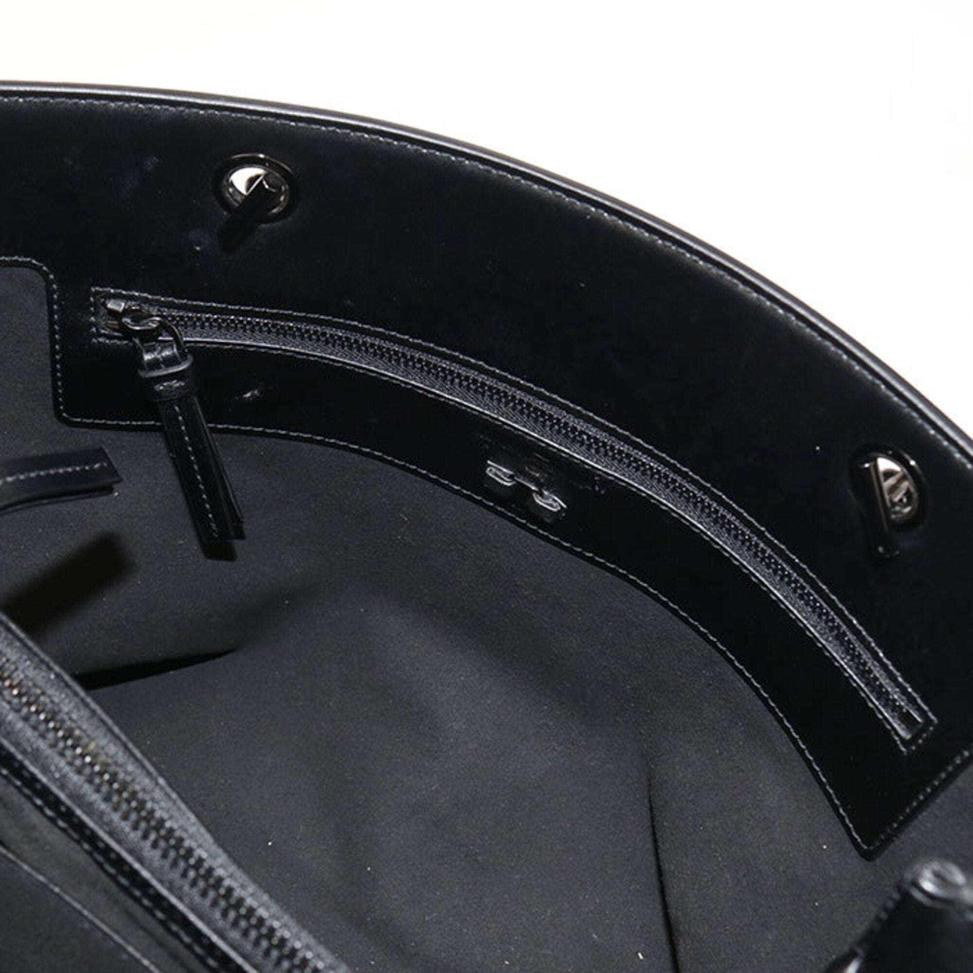Salvatore Ferragamo Black Leather Tote Bag (Pre-Owned)