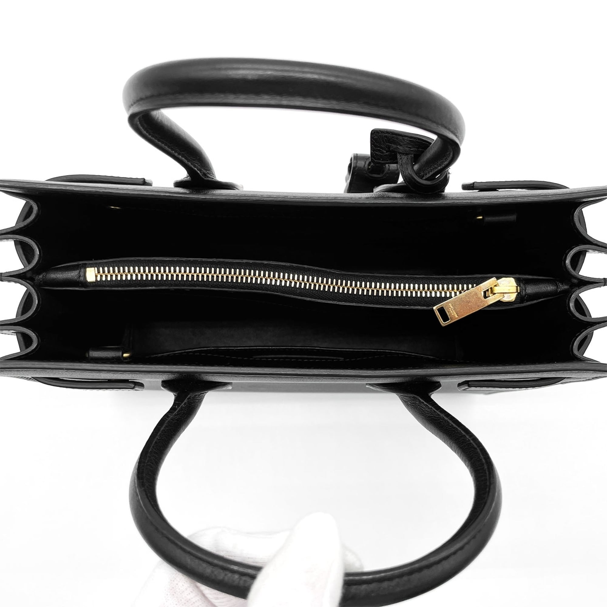 Saint Laurent Black Leather Metal Handbag Shoulder Bag (Pre-Owned)