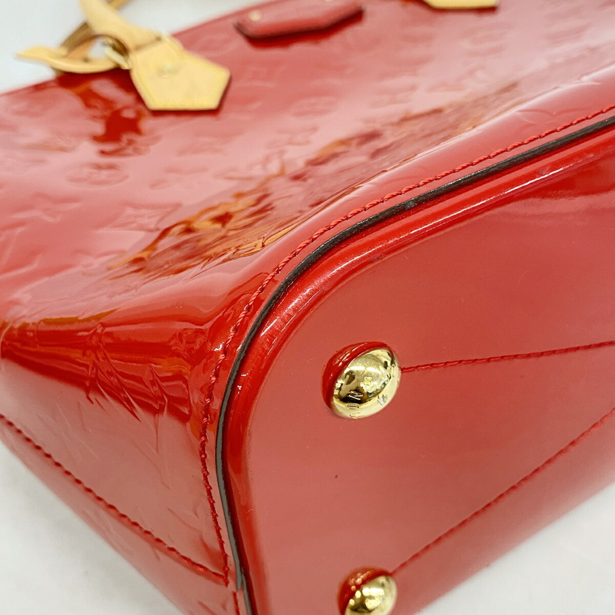 Louis Vuitton Cerise Handbag (Pre-Owned)