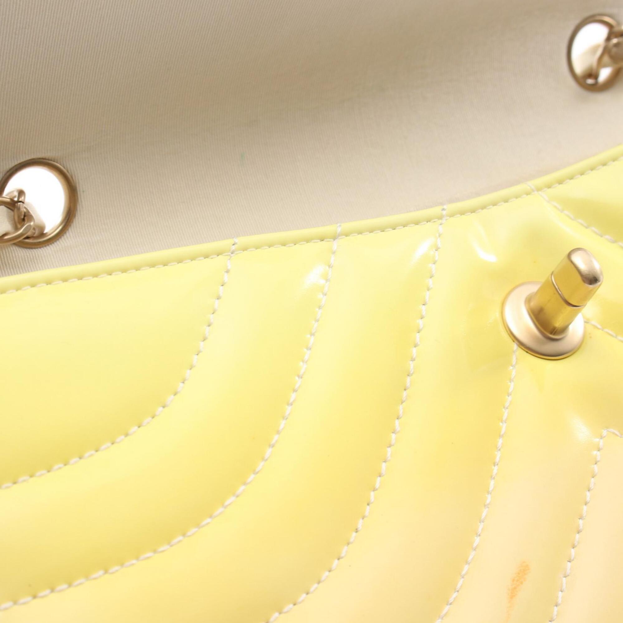 Chanel Yellow Patent Leather Handbag Shoulder Bag (Pre-Owned)