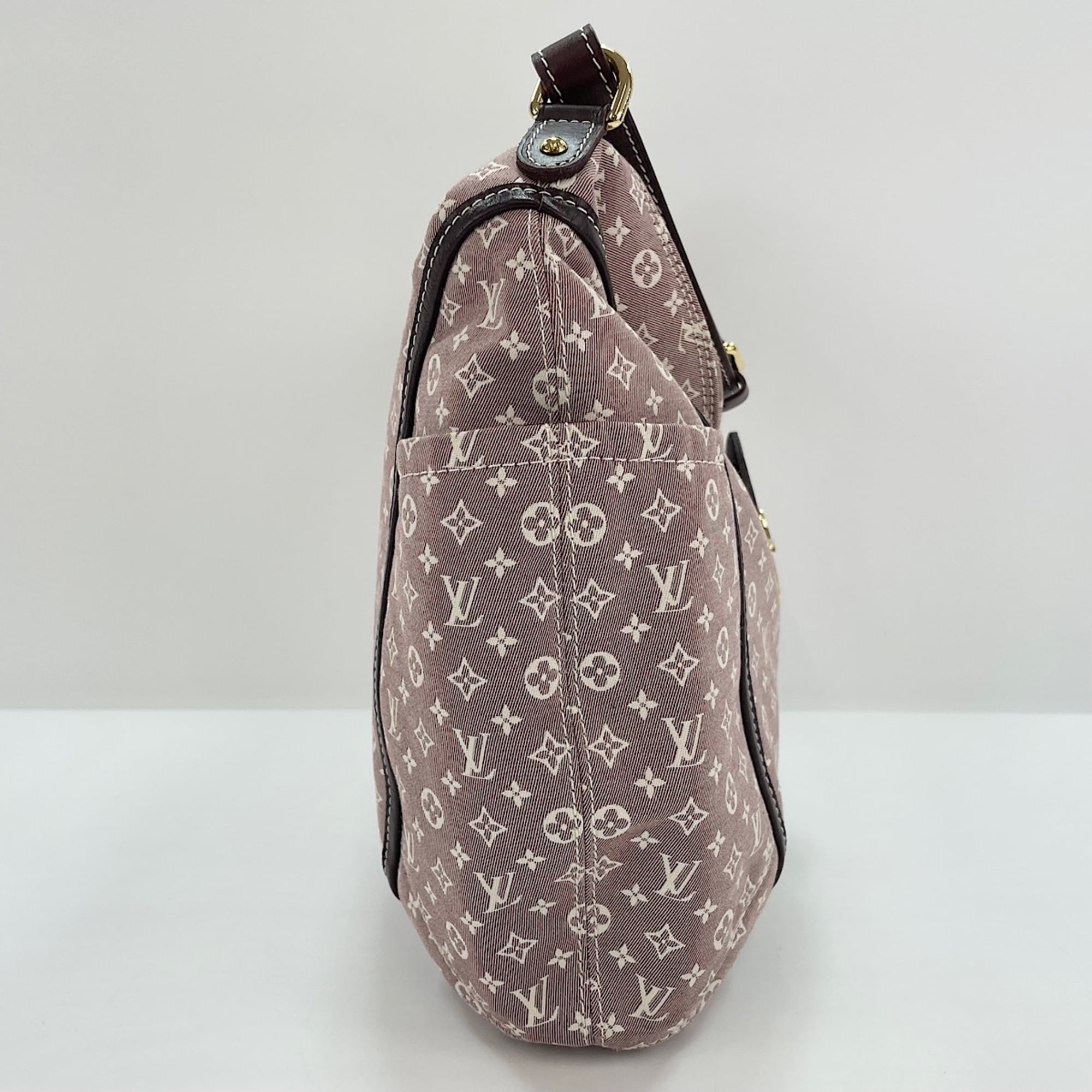Louis Vuitton Pink Shoulder Bag (Pre-Owned)