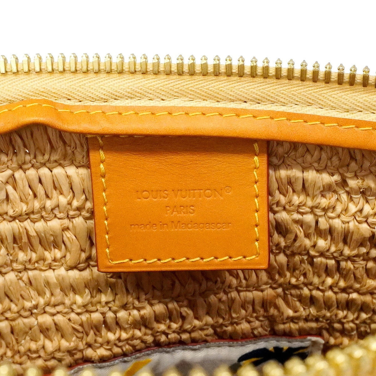 Louis Vuitton Beige Handbag (Pre-Owned)