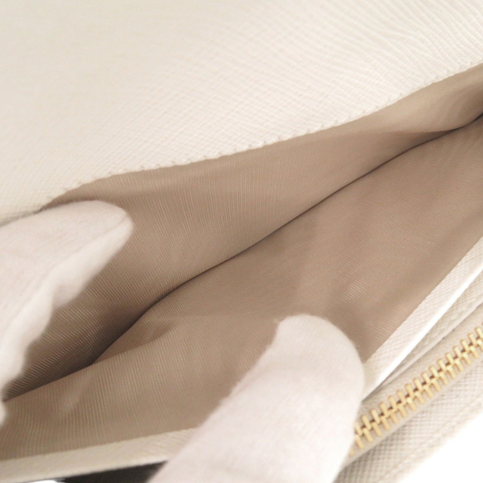 Prada White Leather Long Wallet (Bi-Fold) (Pre-Owned)