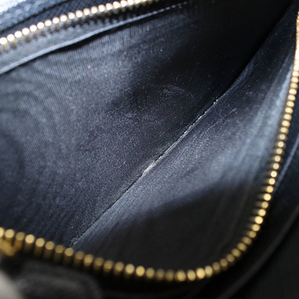 Prada Black Leather Long Wallet (Bi-Fold) (Pre-Owned)