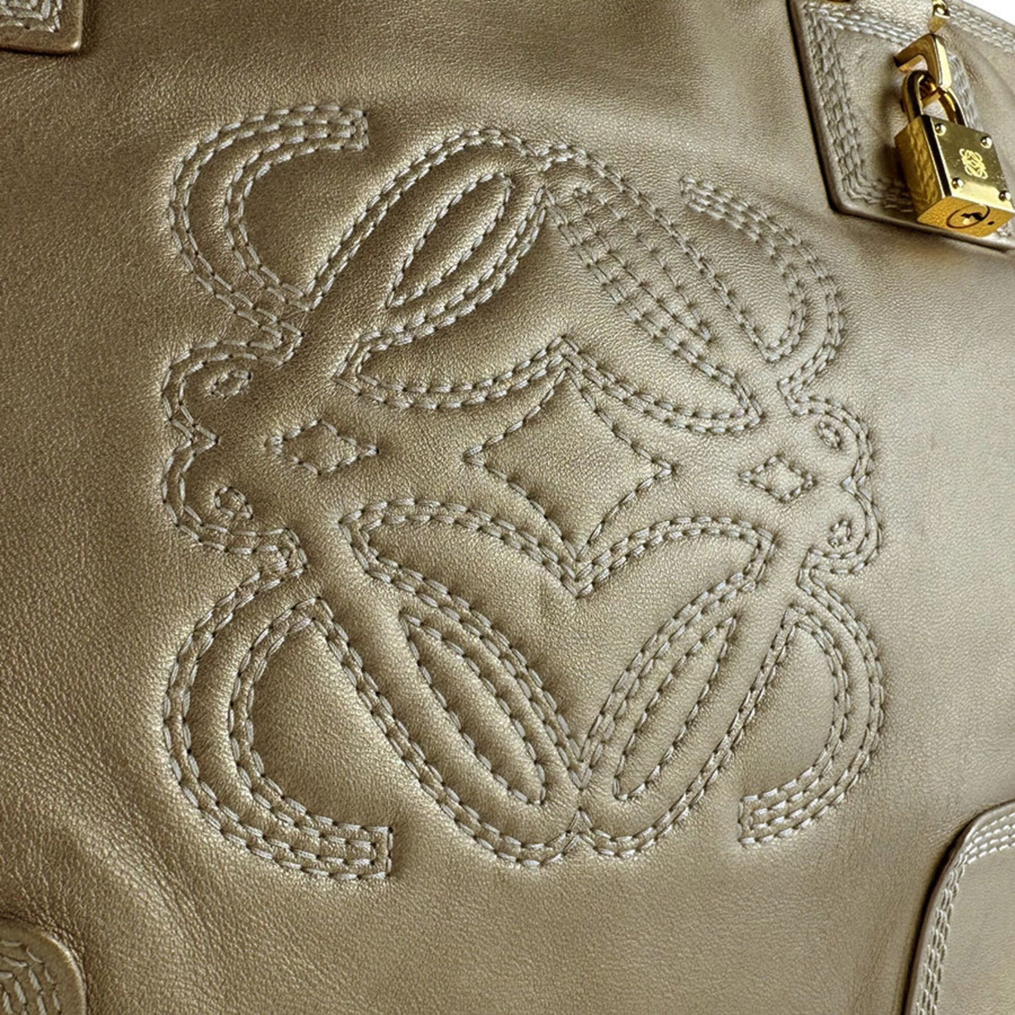 Loewe Gold Leather Handbag (Pre-Owned)