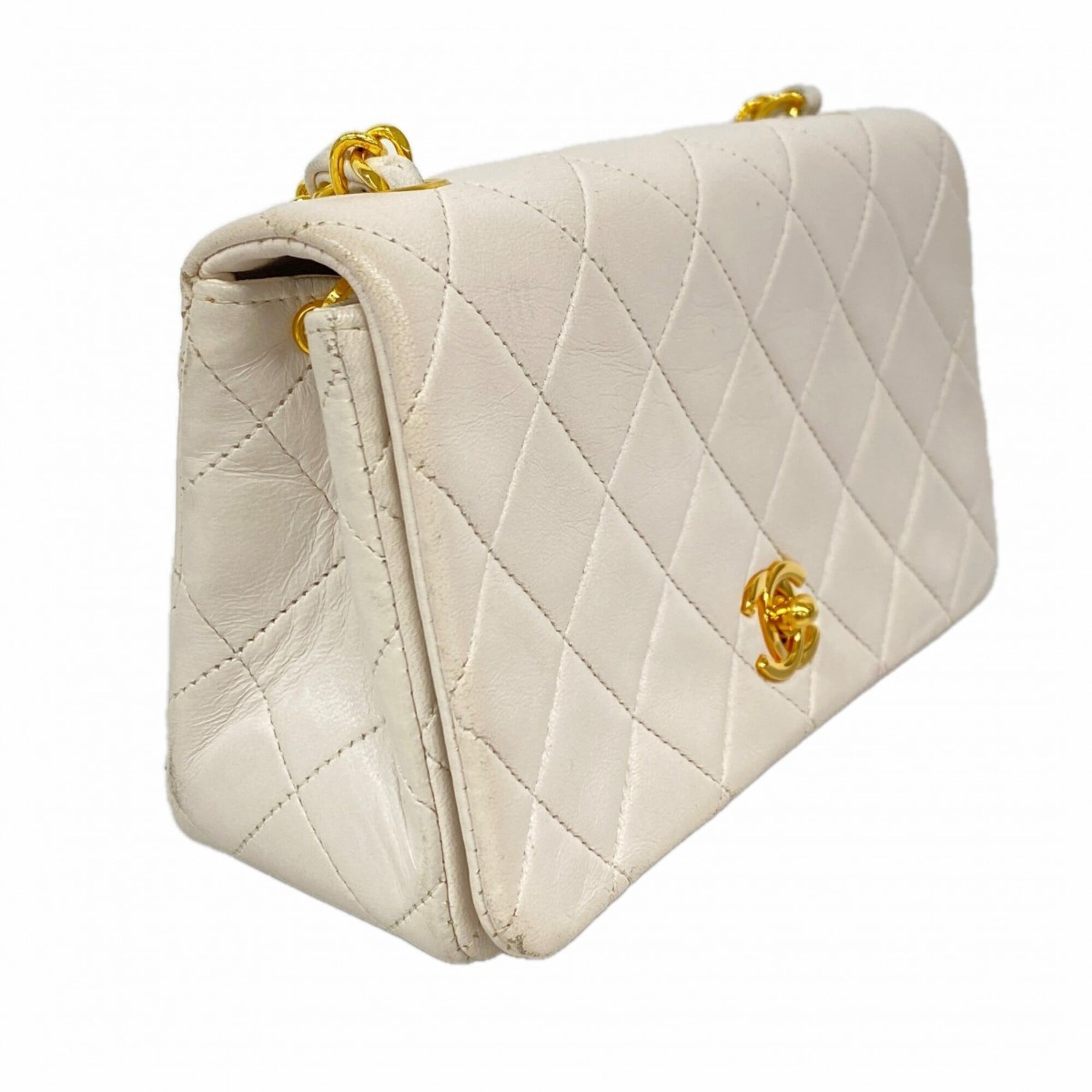 Chanel White Leather Shoulder Bag (Pre-Owned)