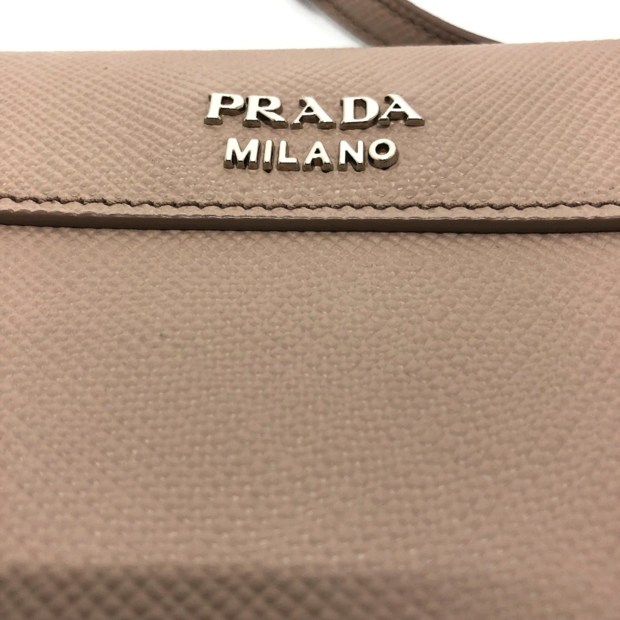 Prada Beige Leather Shoulder Bag (Pre-Owned)