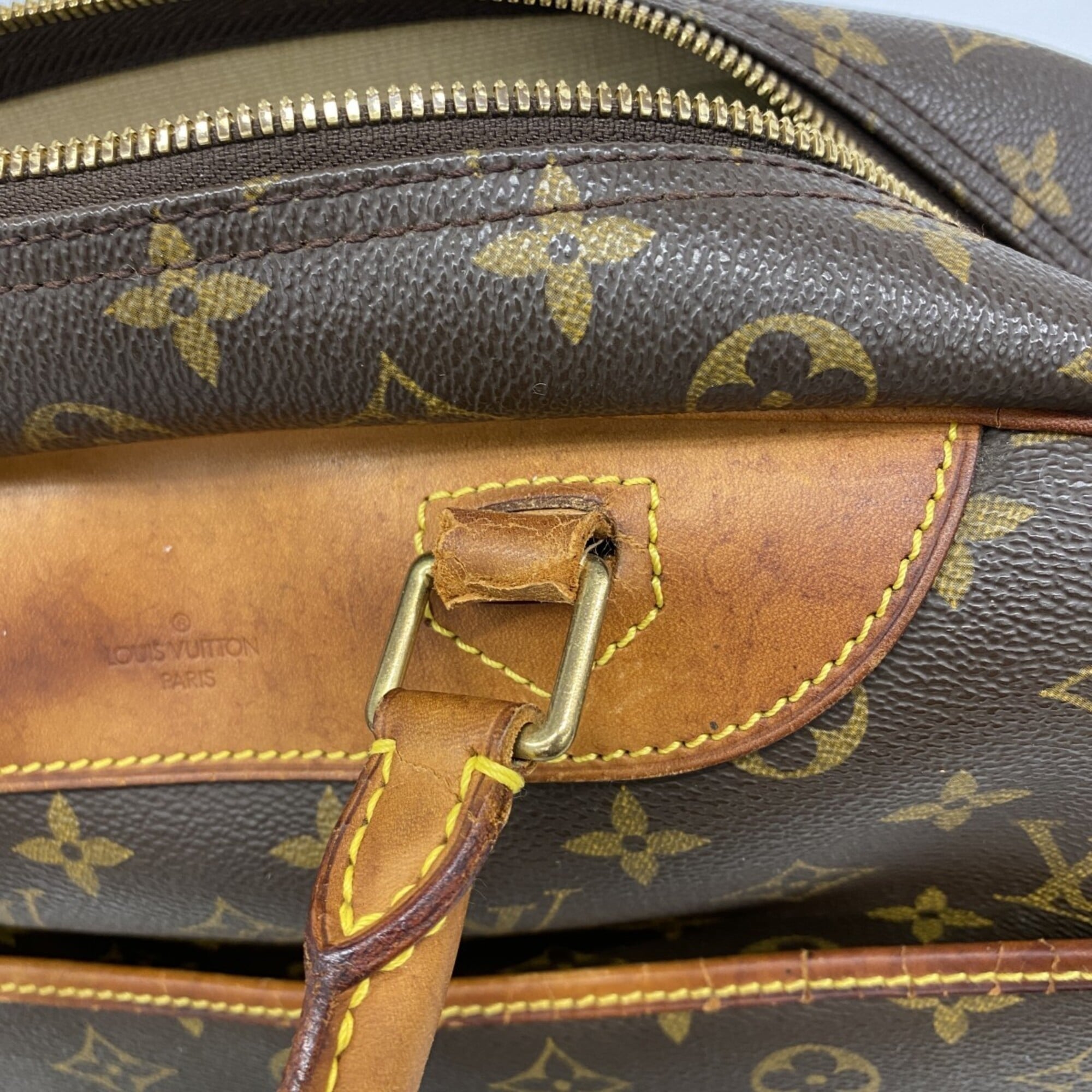Louis Vuitton Brown Handbag (Pre-Owned)