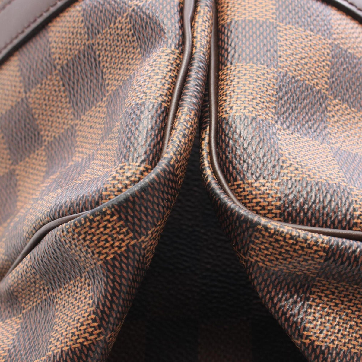 Louis Vuitton Brown Coated Canvas Leather Handbag (Pre-Owned)