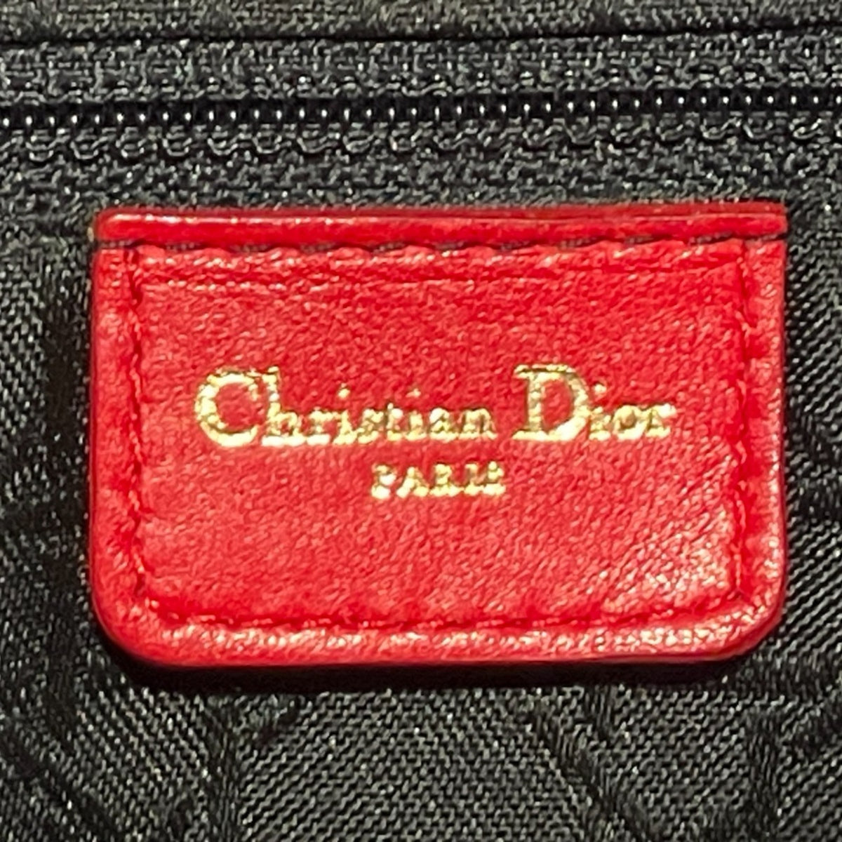 Christian Dior Red Color Leather Handbag (Pre-Owned)