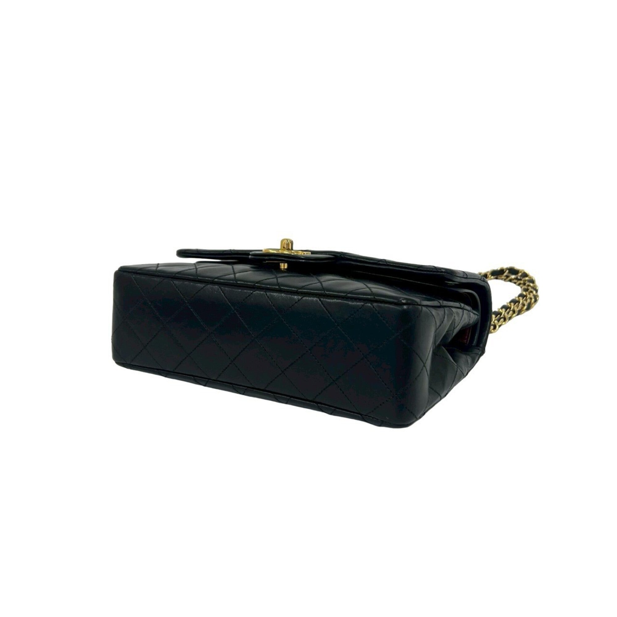 Chanel Black Leather Shoulder Bag (Pre-Owned)