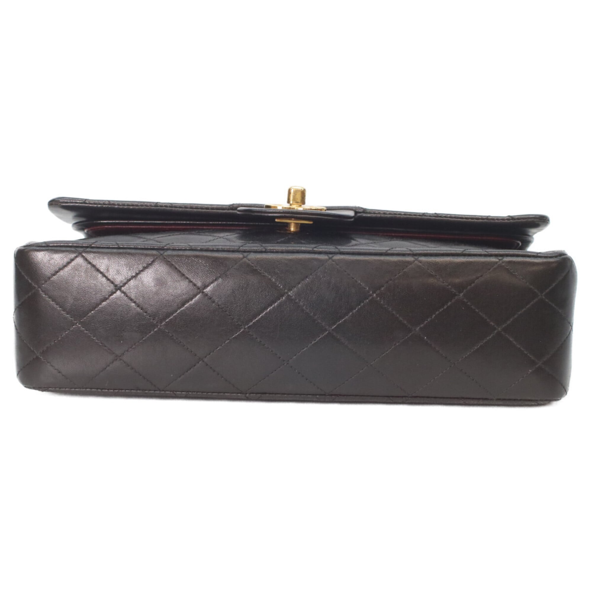 Chanel Black Leather Shoulder Bag (Pre-Owned)