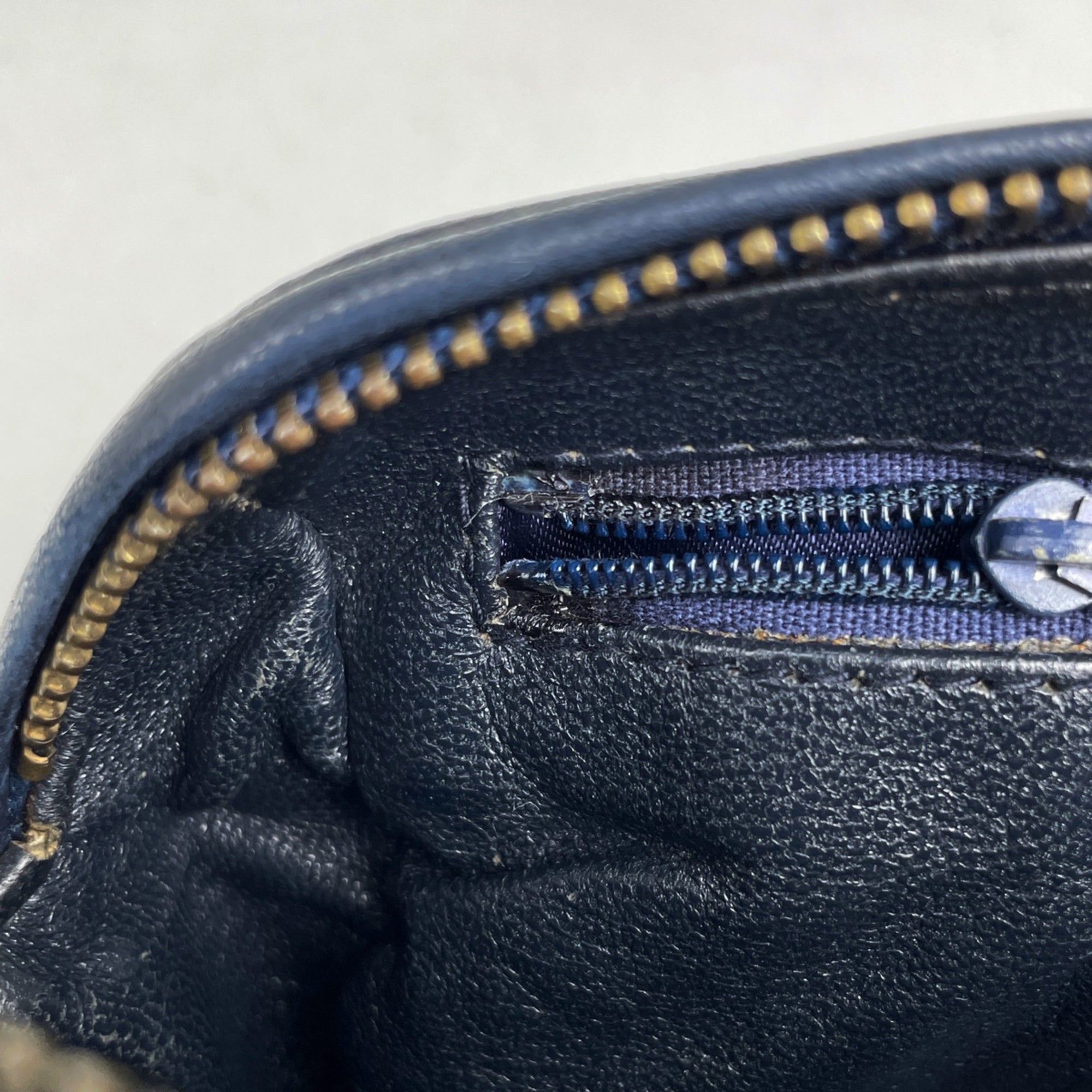 Chanel Navy Leather Shoulder Bag (Pre-Owned)