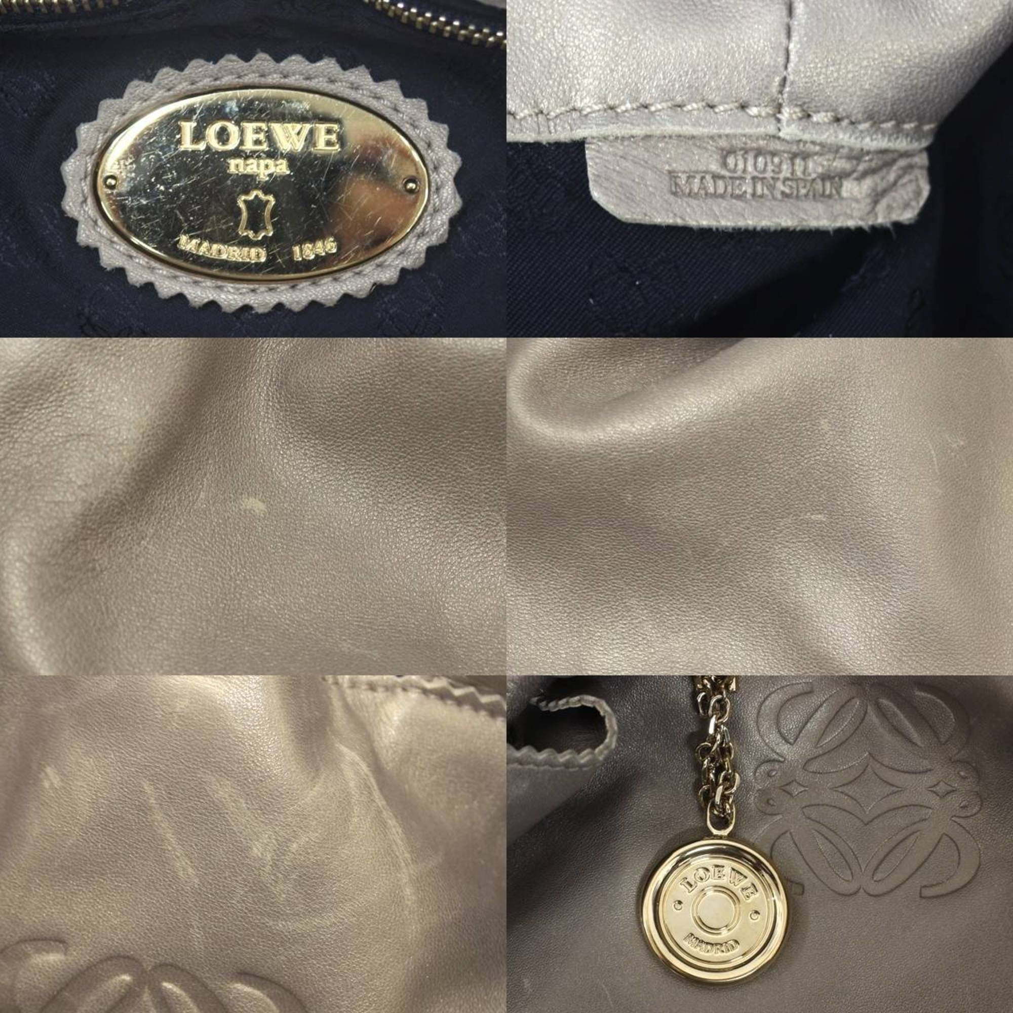 Loewe Gold Leather Handbag (Pre-Owned)