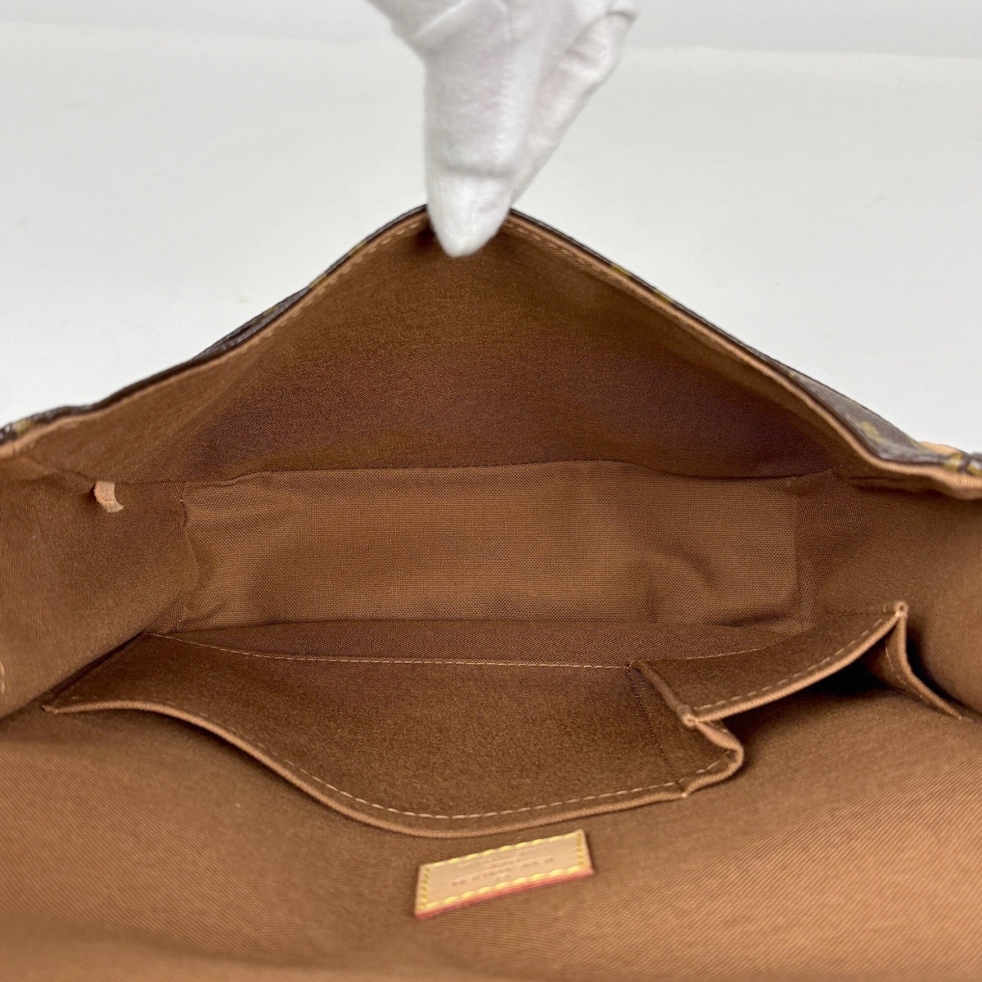 Louis Vuitton Brown Monogram Shoulder Bag (Pre-Owned)