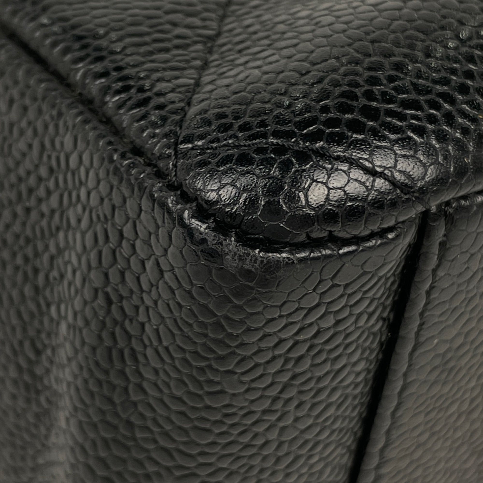 Chanel Matelasse Black Grained Calfskin Tote Bag (Pre-Owned)