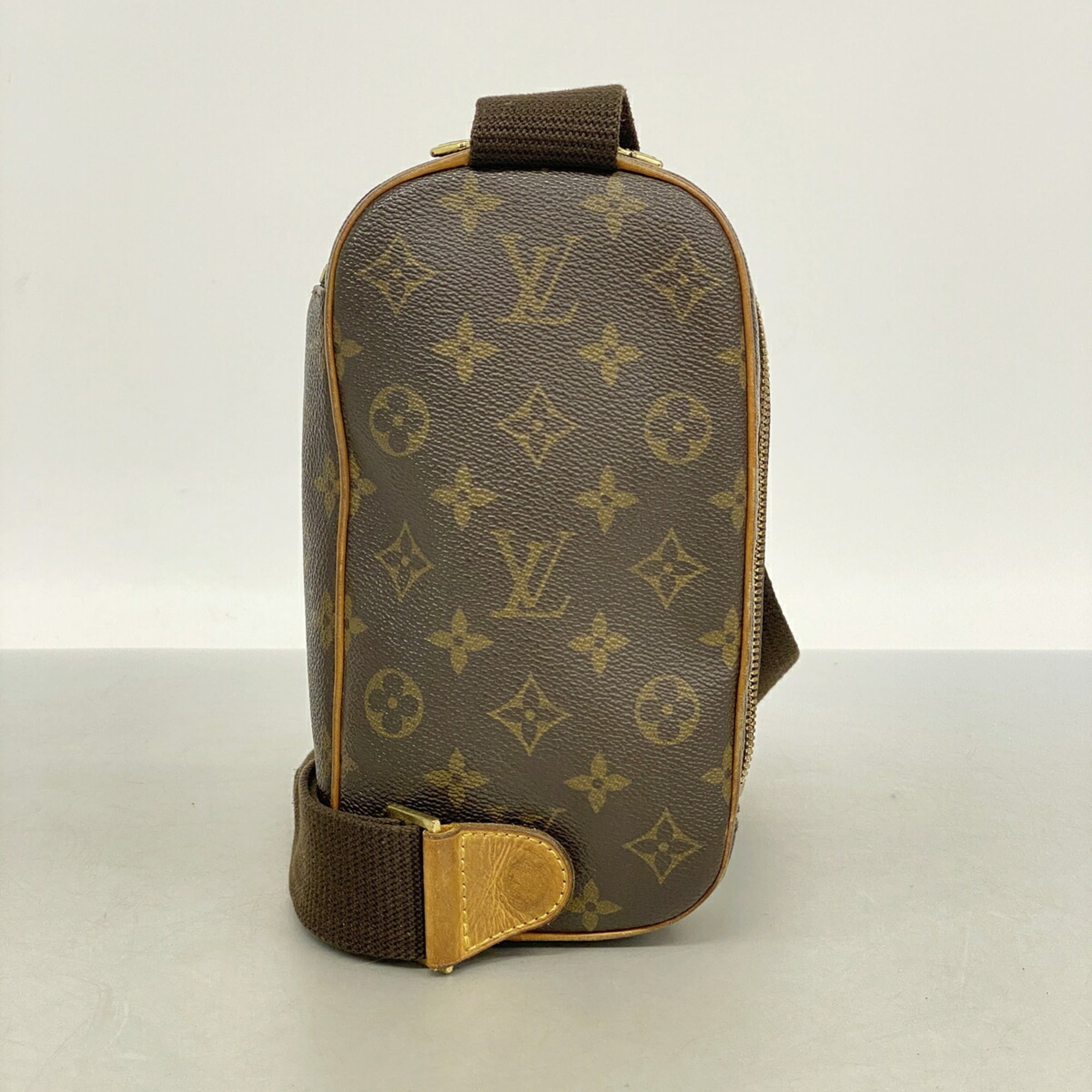 Louis Vuitton Brown Sling Bag (Pre-Owned)