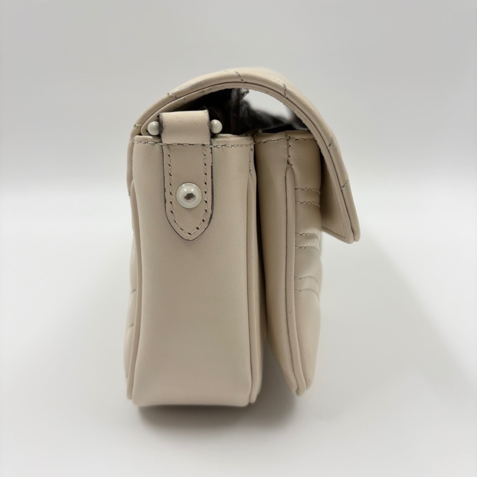 Gucci Gg Marmont Beige Shoulder Bag (Pre-Owned)