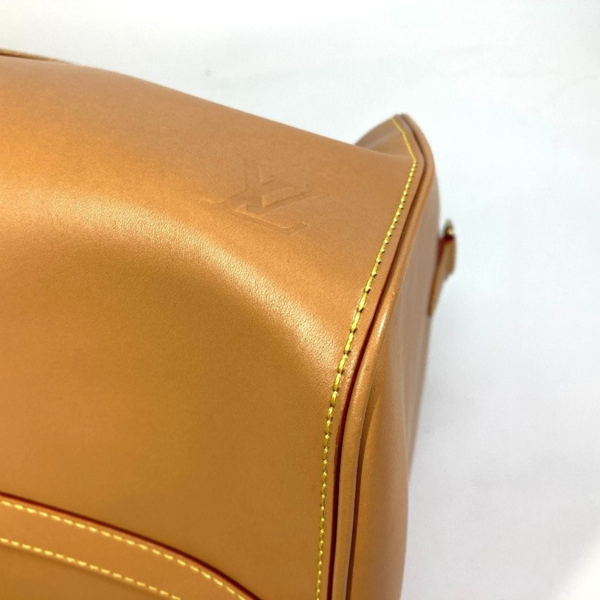 Louis Vuitton Beige Leather Boston Bag (Pre-Owned)