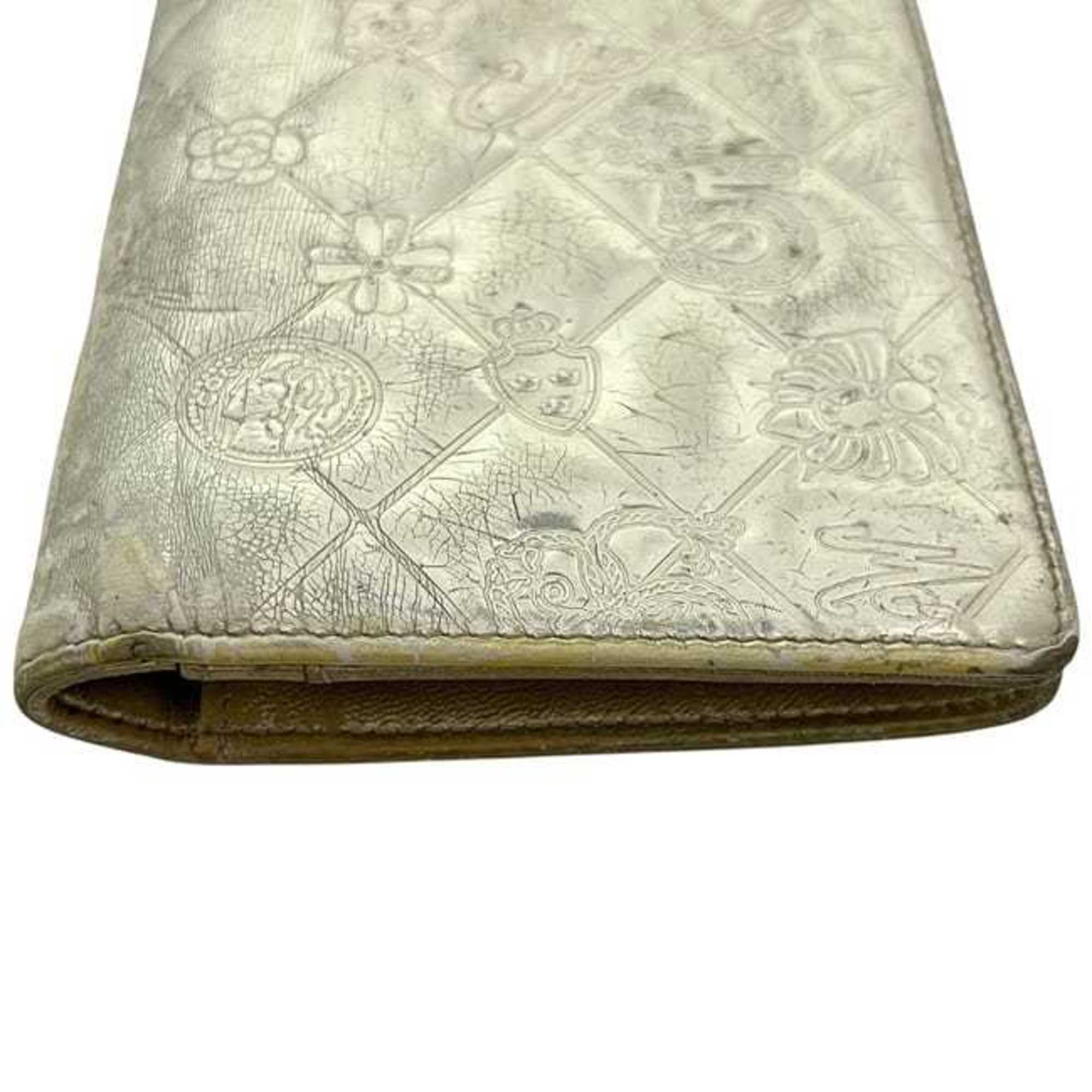 Chanel Gold Patent Leather Long Wallet (Bi-Fold) (Pre-Owned)
