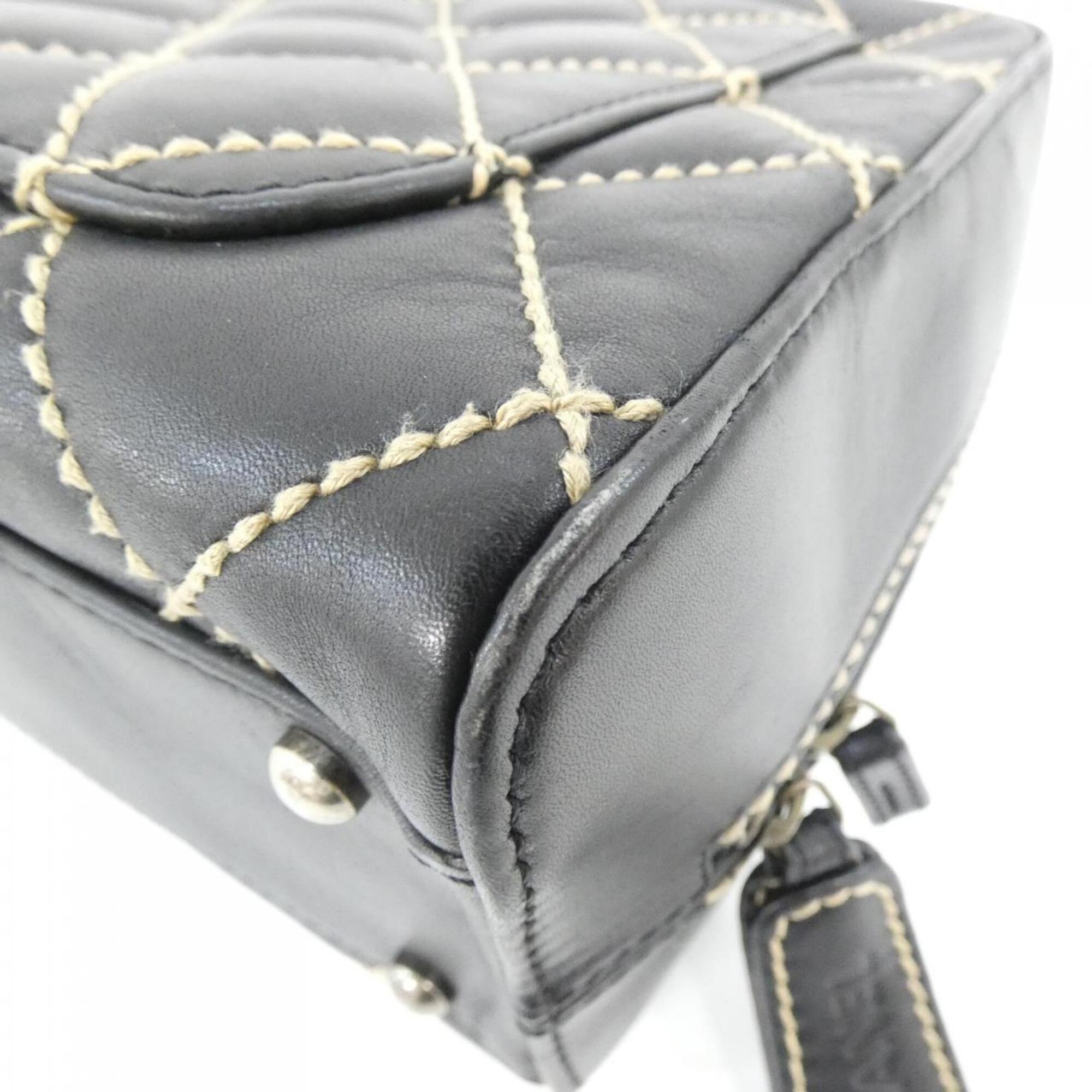 Chanel Beige Black Leather Handbag Pouch (Pre-Owned)