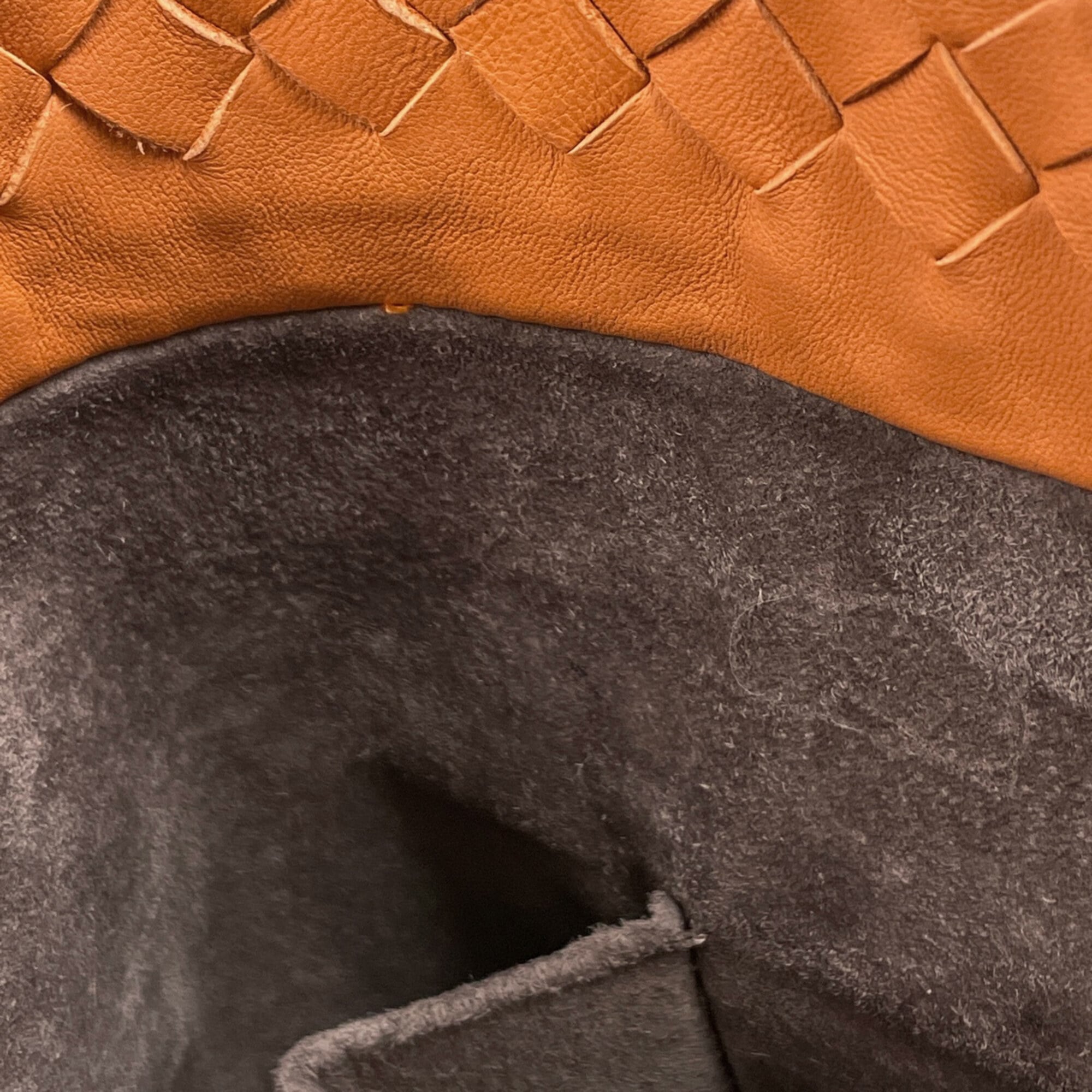 Bottega Veneta Intrecciato Orange Intrecciato Shoulder Bag (Pre-Owned)