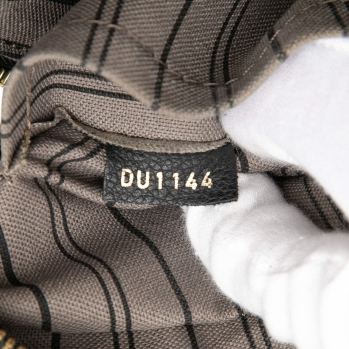 Louis Vuitton Black Noir Leather Handbag (Pre-Owned)